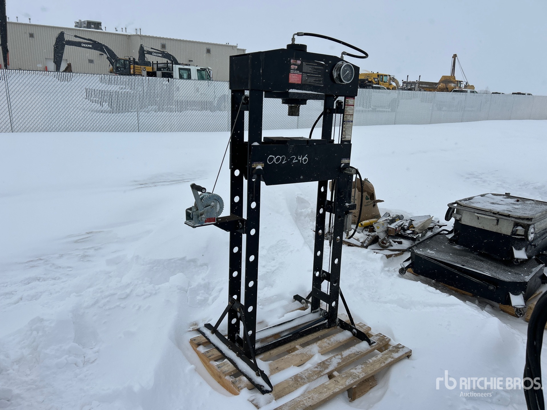 General Appearance with Picture, Right Front Corner