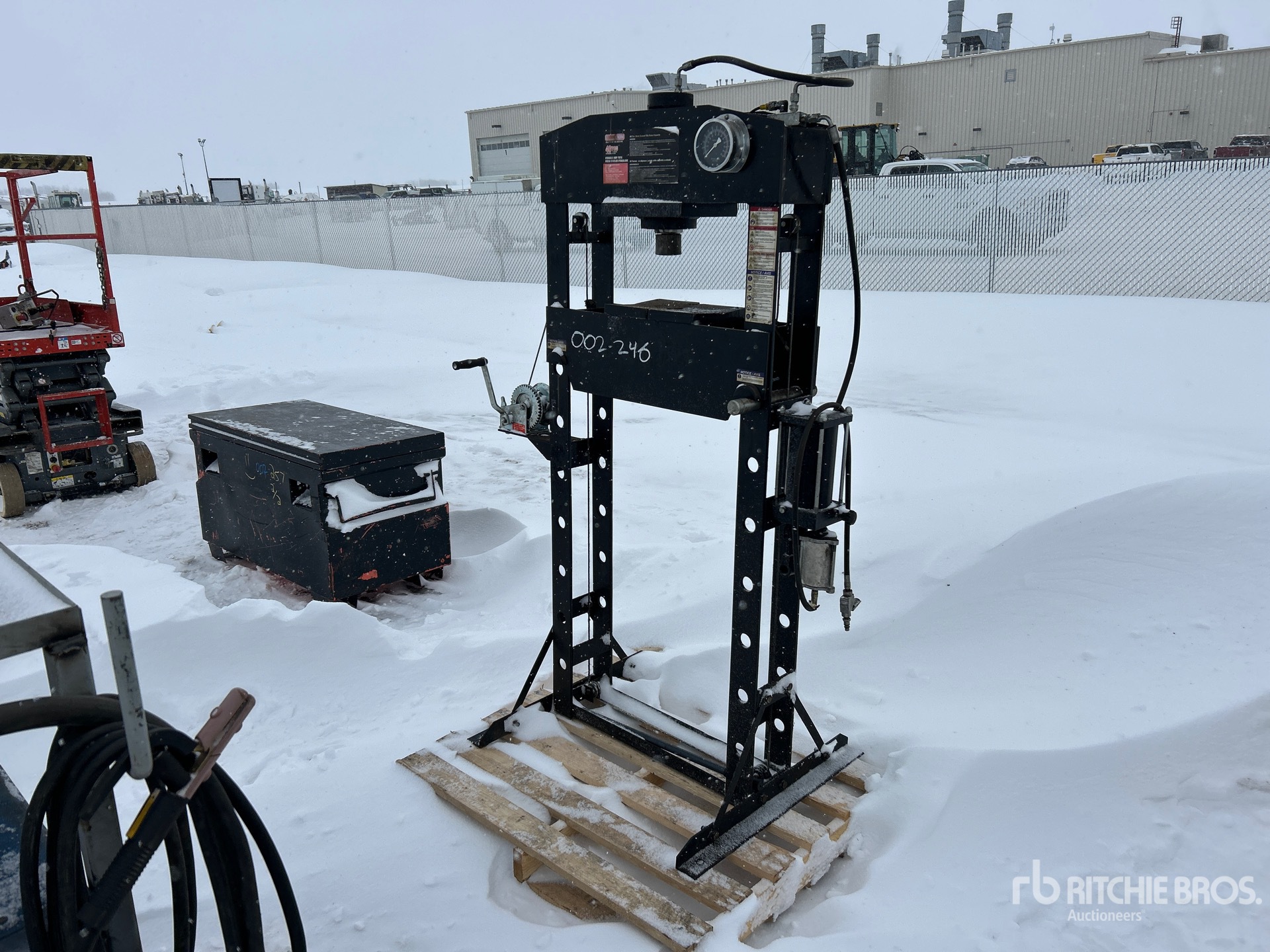 General Appearance with Picture, Left Front Corner