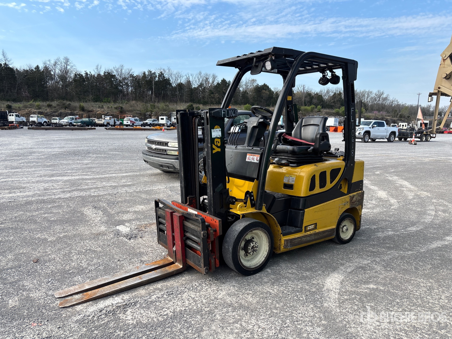 General Appearance with Foto, angolo anteriore sinistro