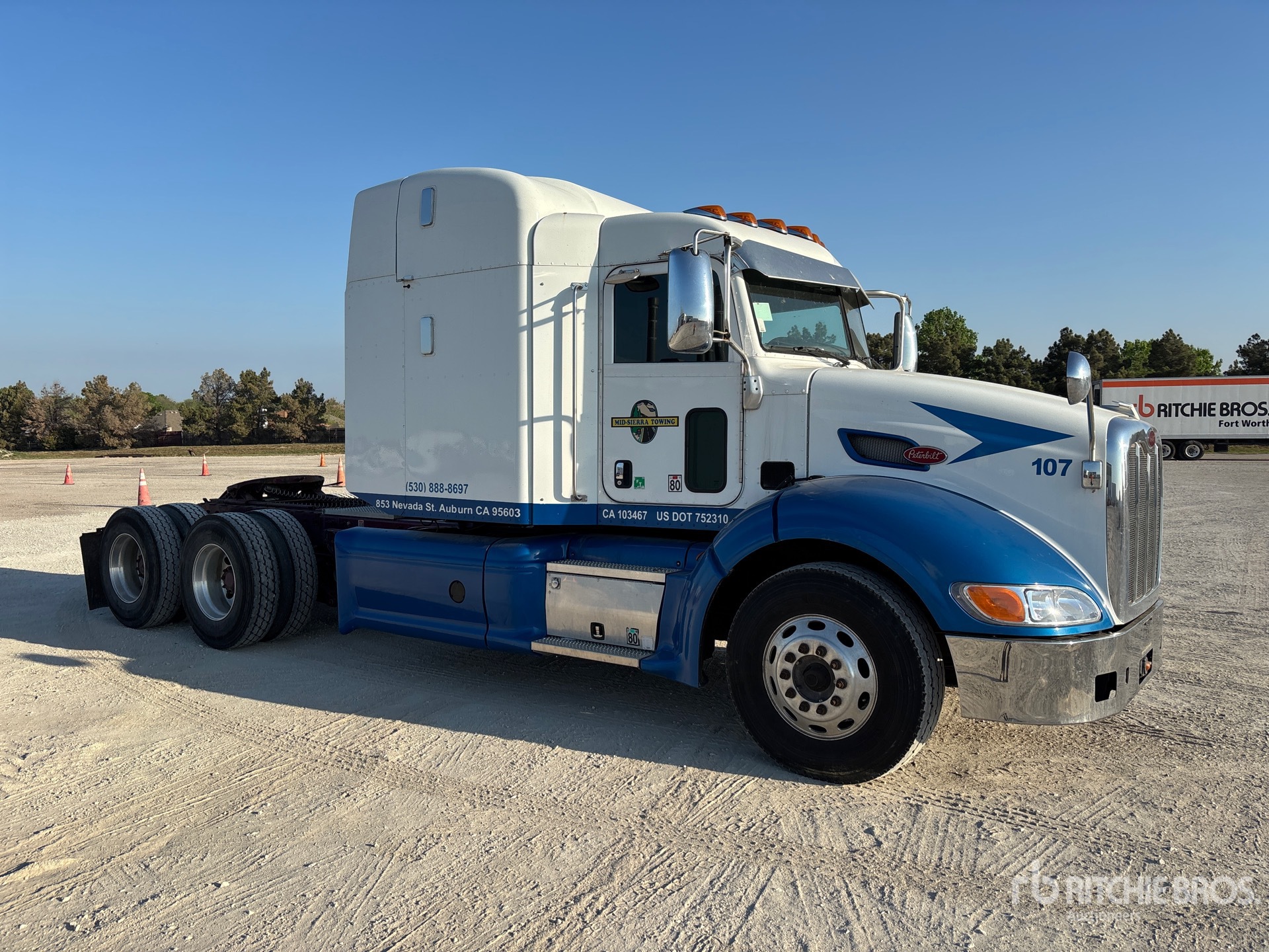 General Appearance with Picture, Right Front Corner