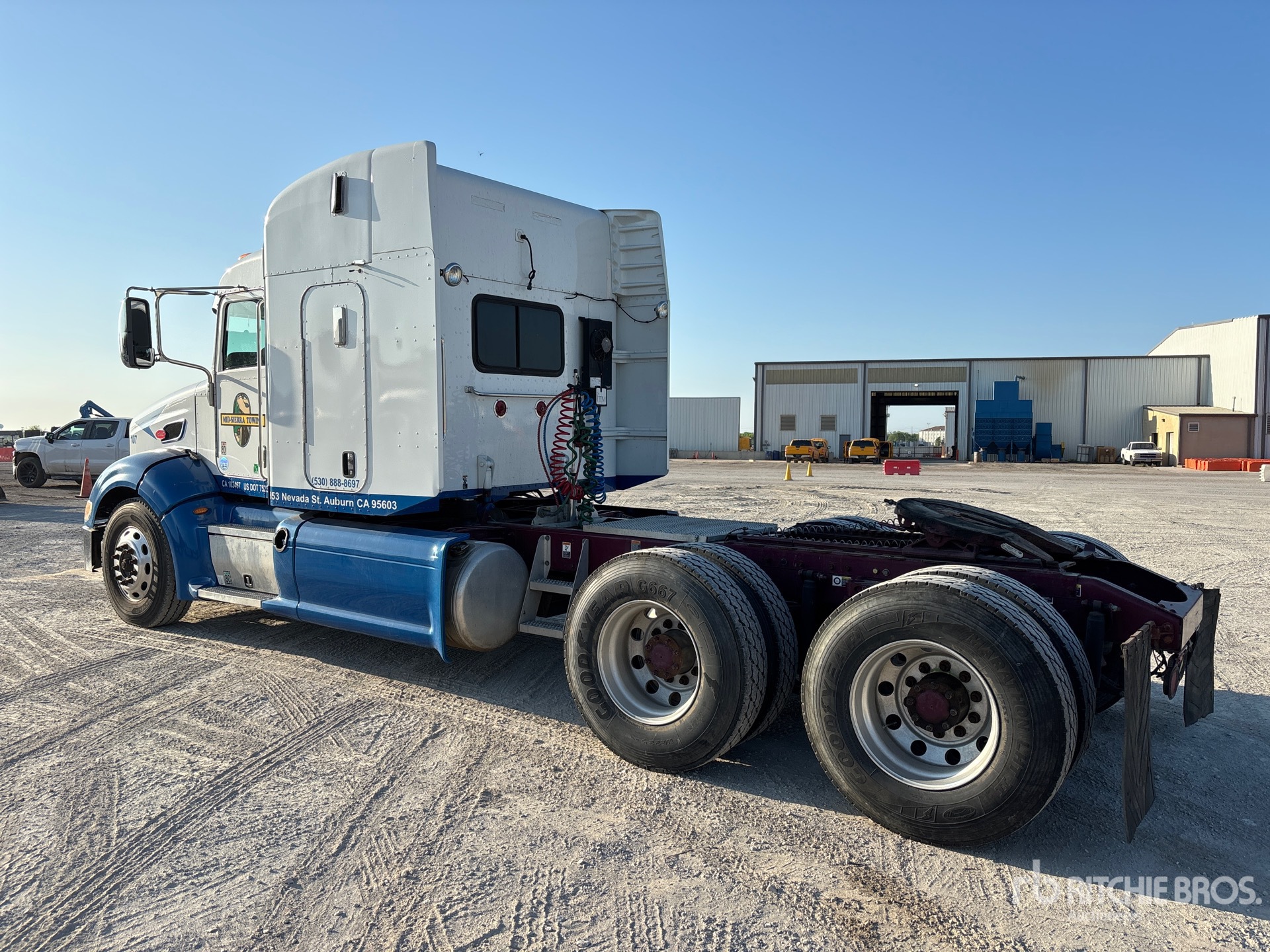 General Appearance with Picture, Left Rear Corner