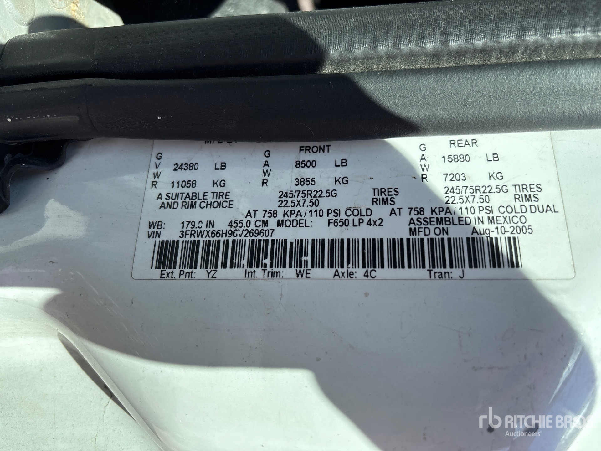 General Appearance with Serial Number / VIN