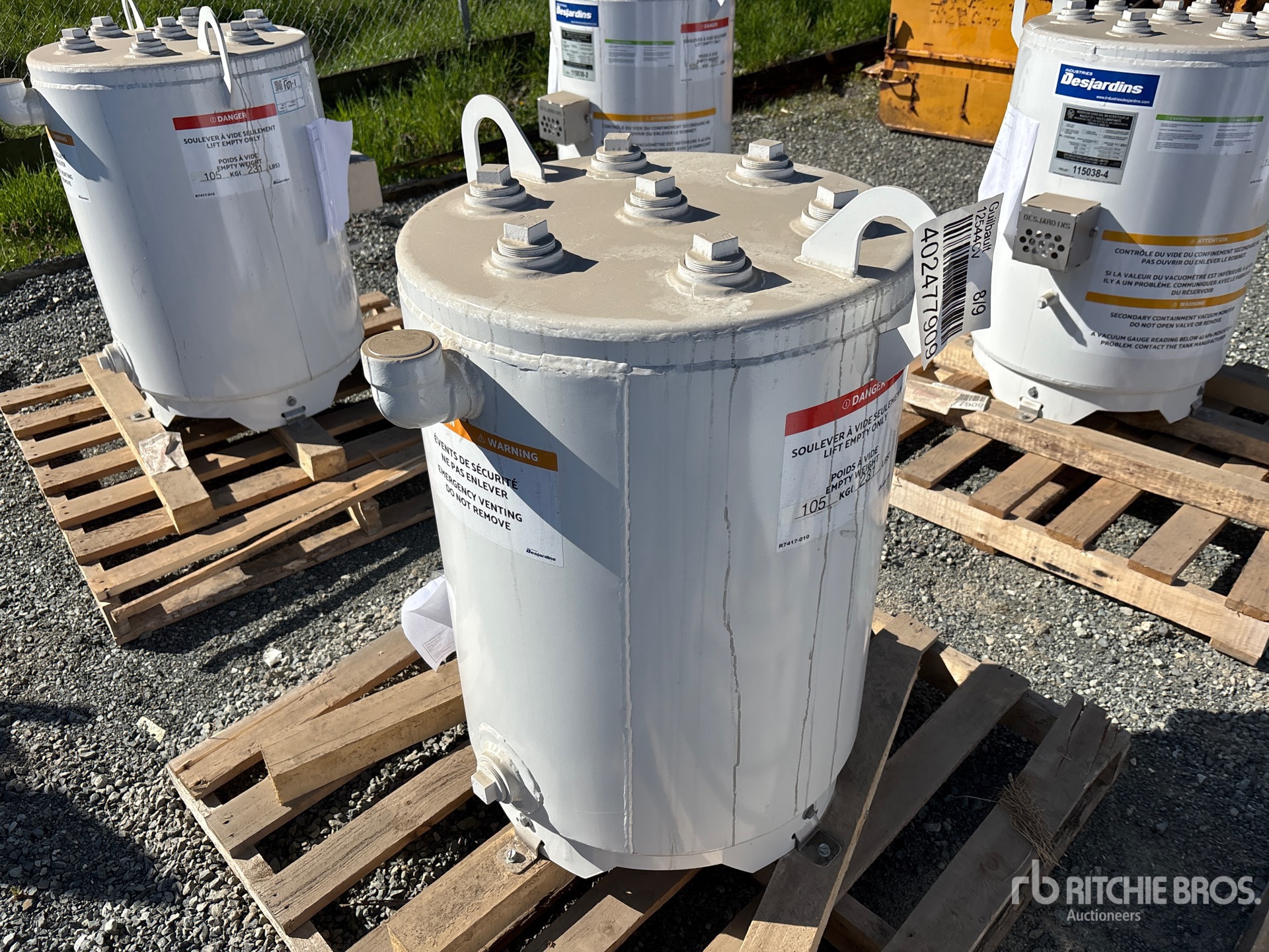 General Appearance with Picture, Right Rear Corner