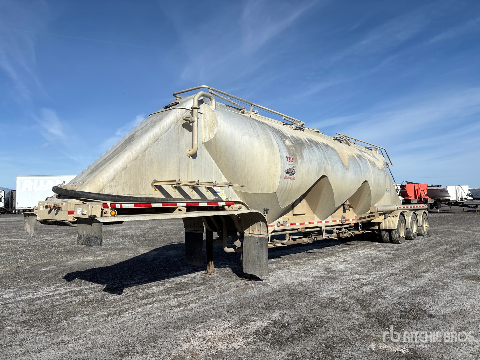 General Appearance with Image, coin avant gauche