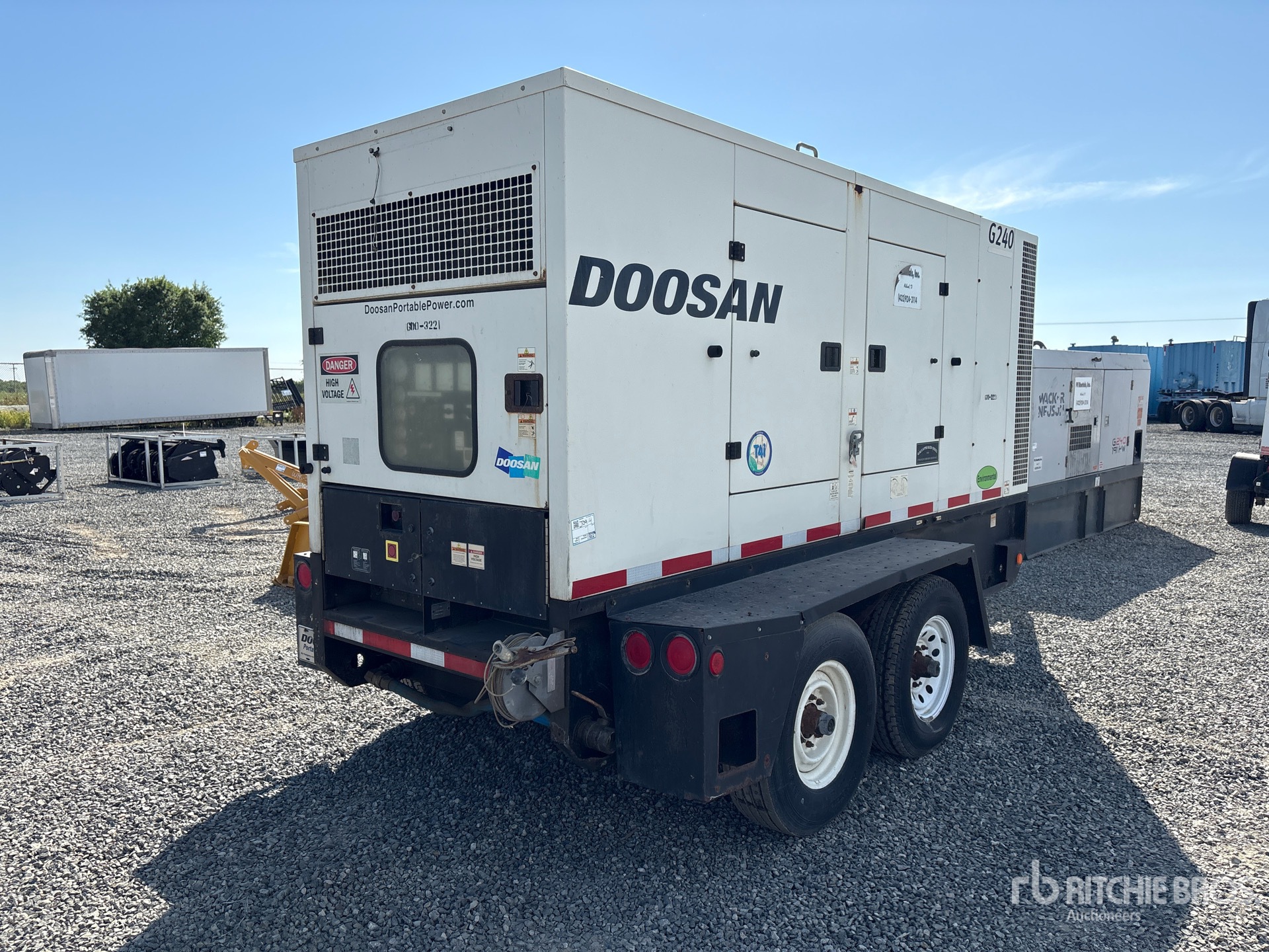 General Appearance with Imagen: esquina trasera derecha