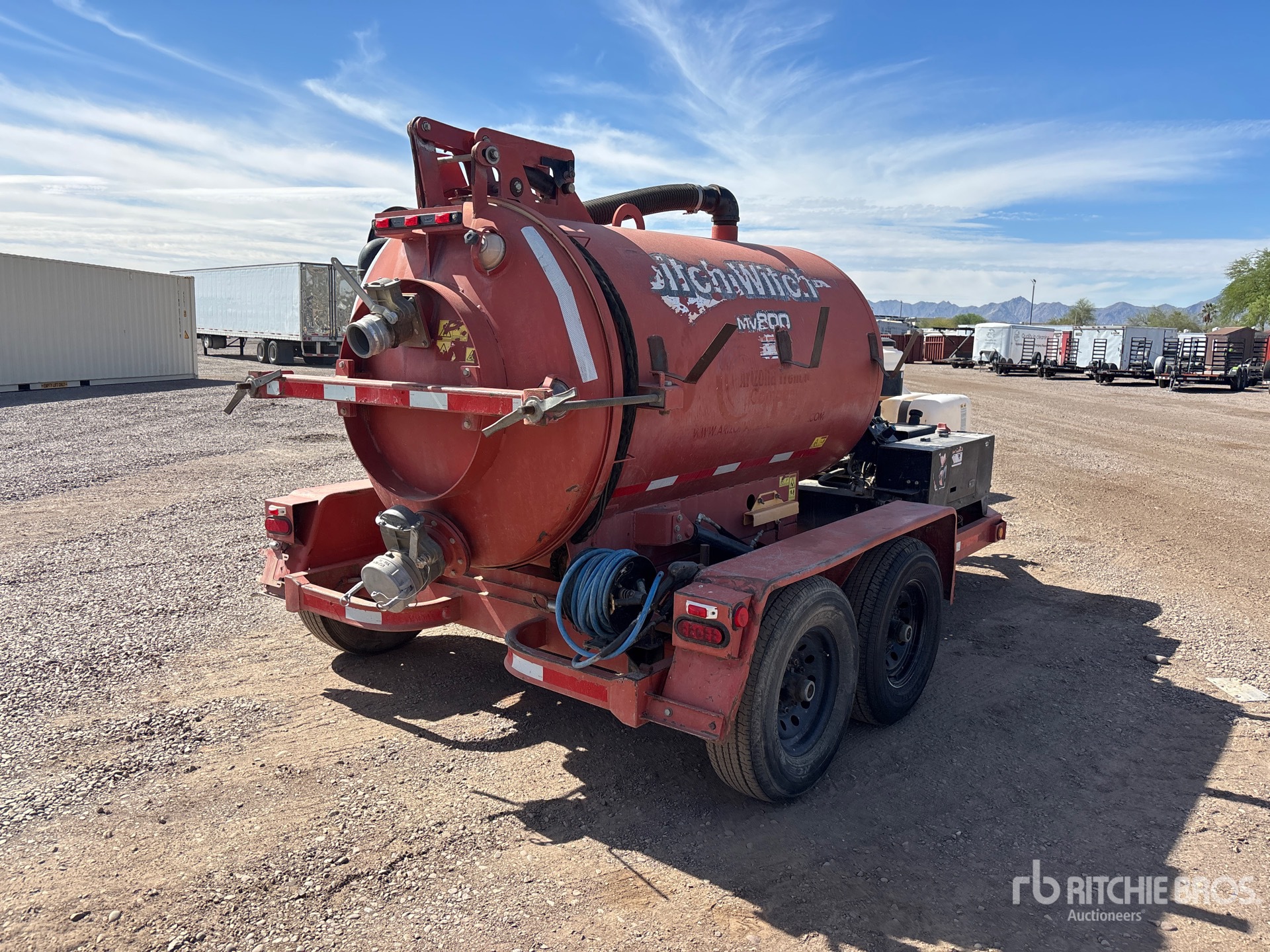 Aspect général with Image, coin arrière droit