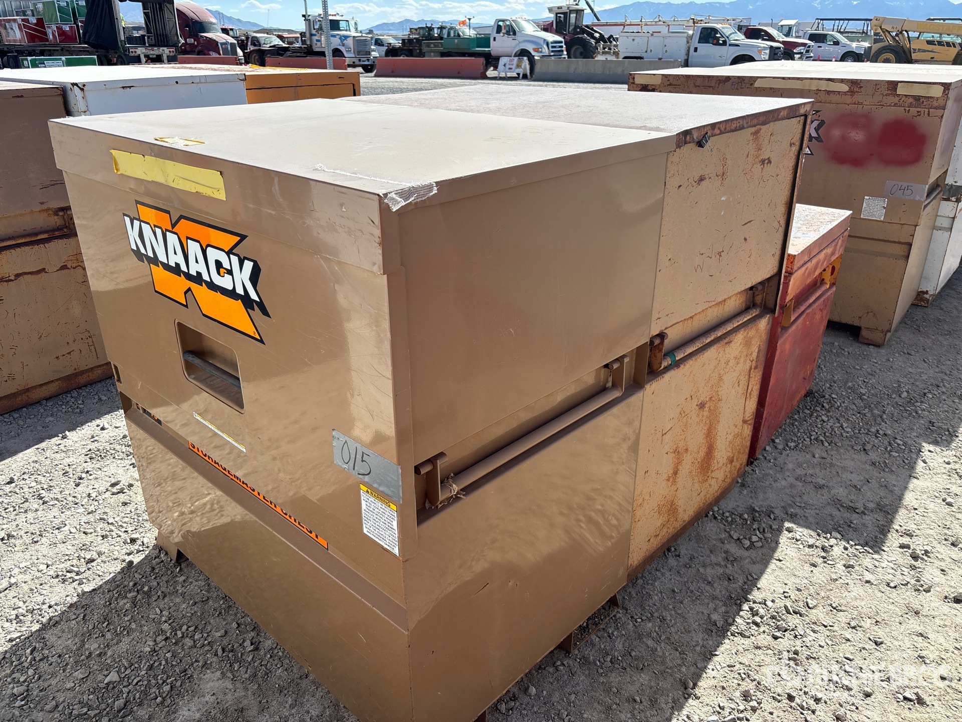 General Appearance with Foto, angolo anteriore sinistro