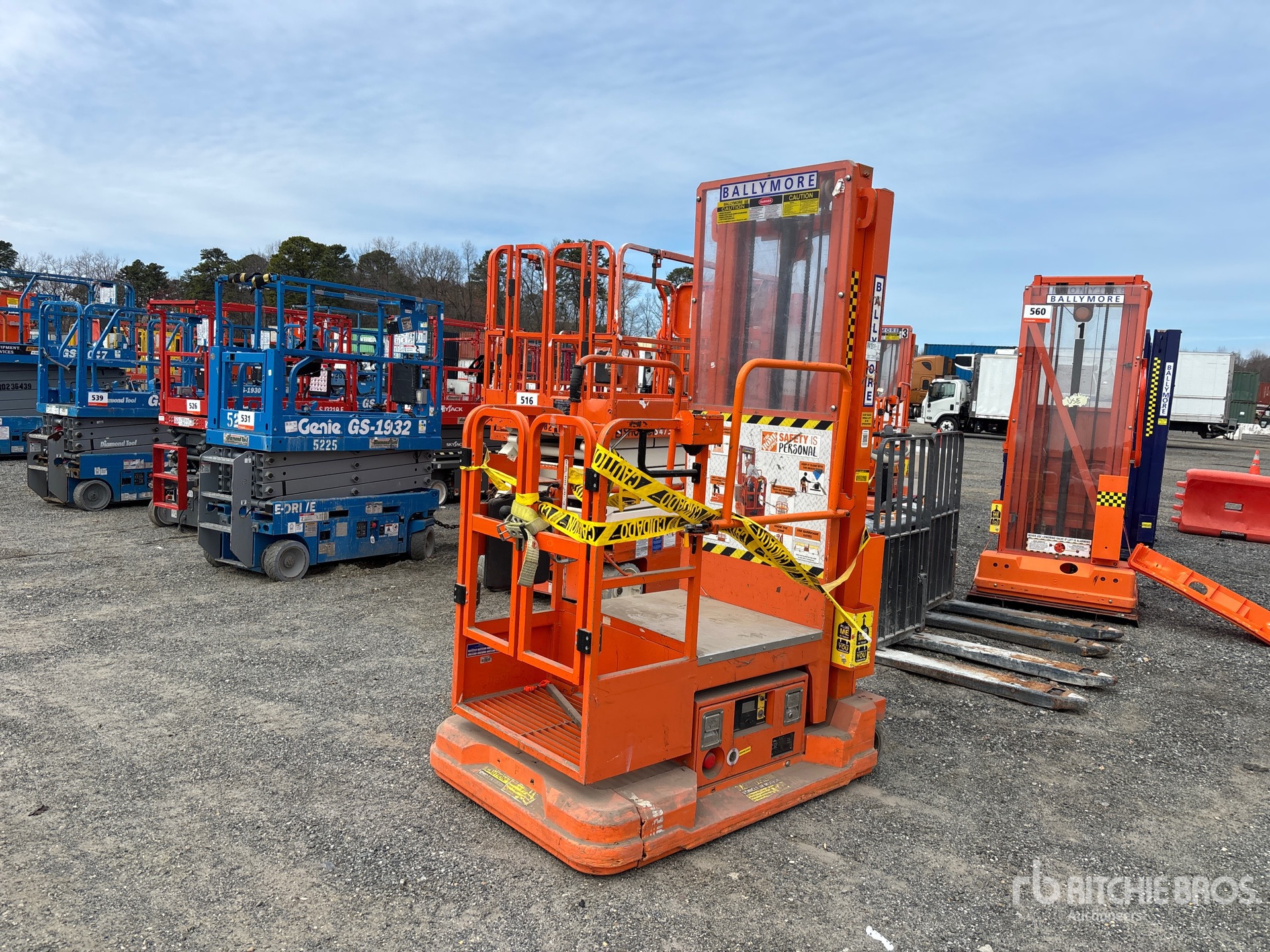 General Appearance with Imagen: esquina trasera derecha