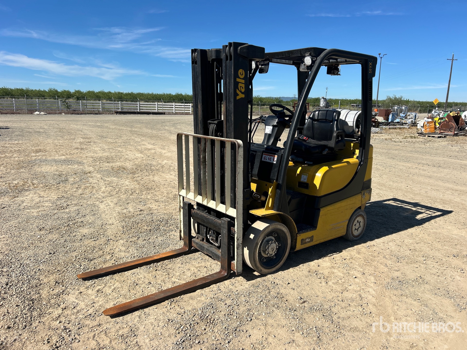 General Appearance with Foto, angolo anteriore sinistro