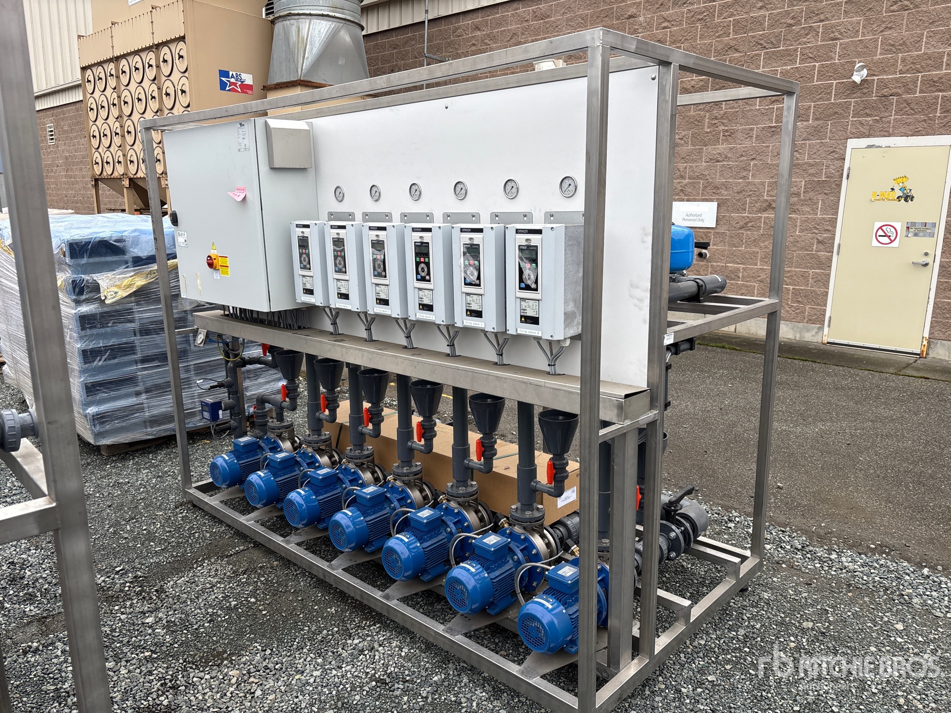 General Appearance with Image, coin avant gauche