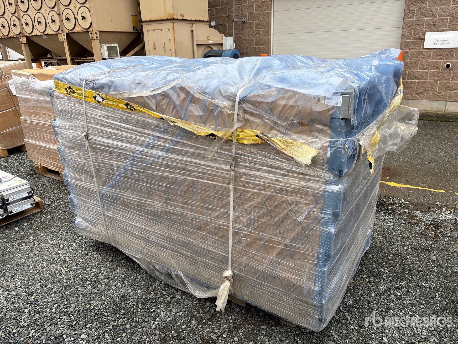 General Appearance with Image, coin arrière droit