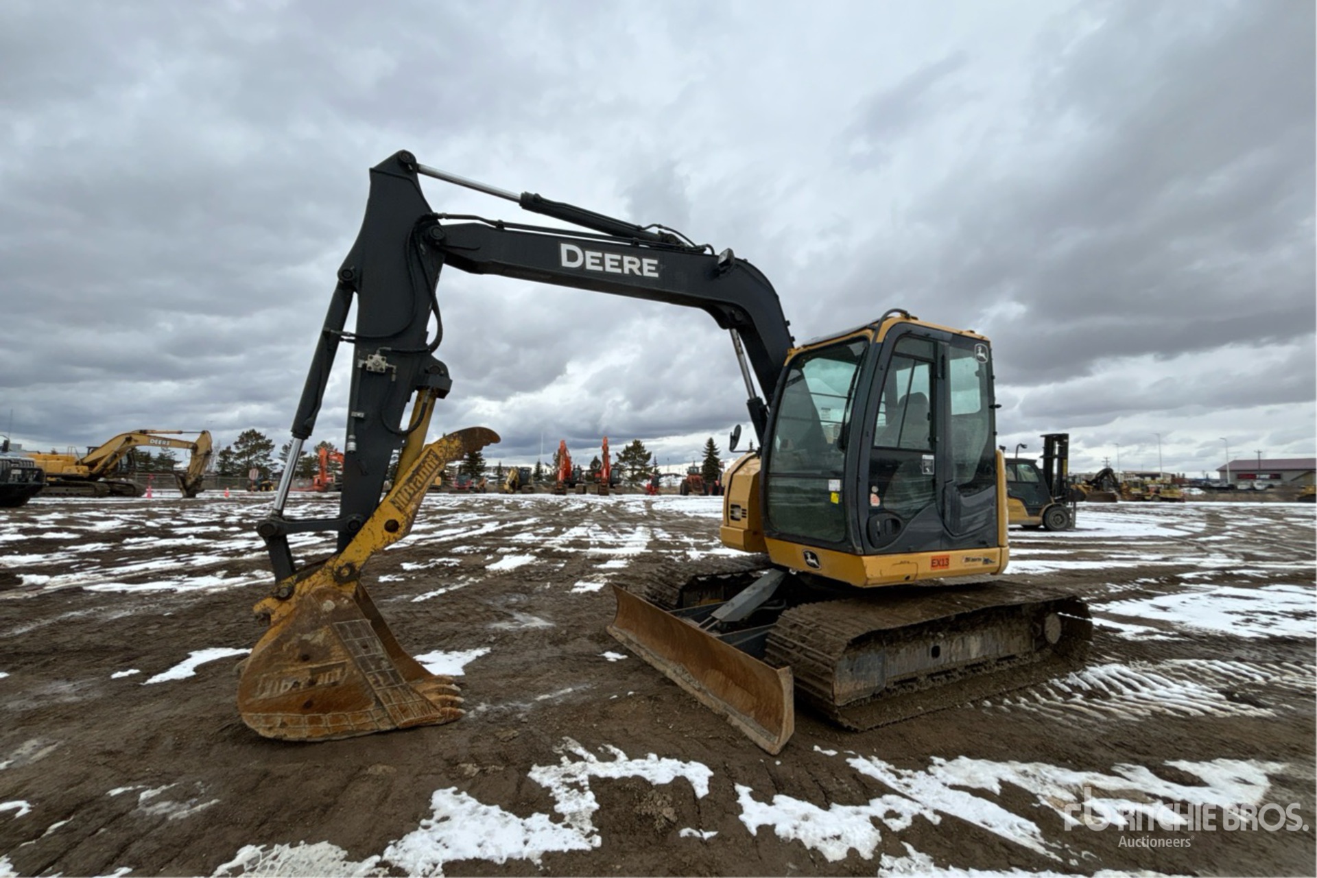 General Appearance with Picture, Left Front Corner