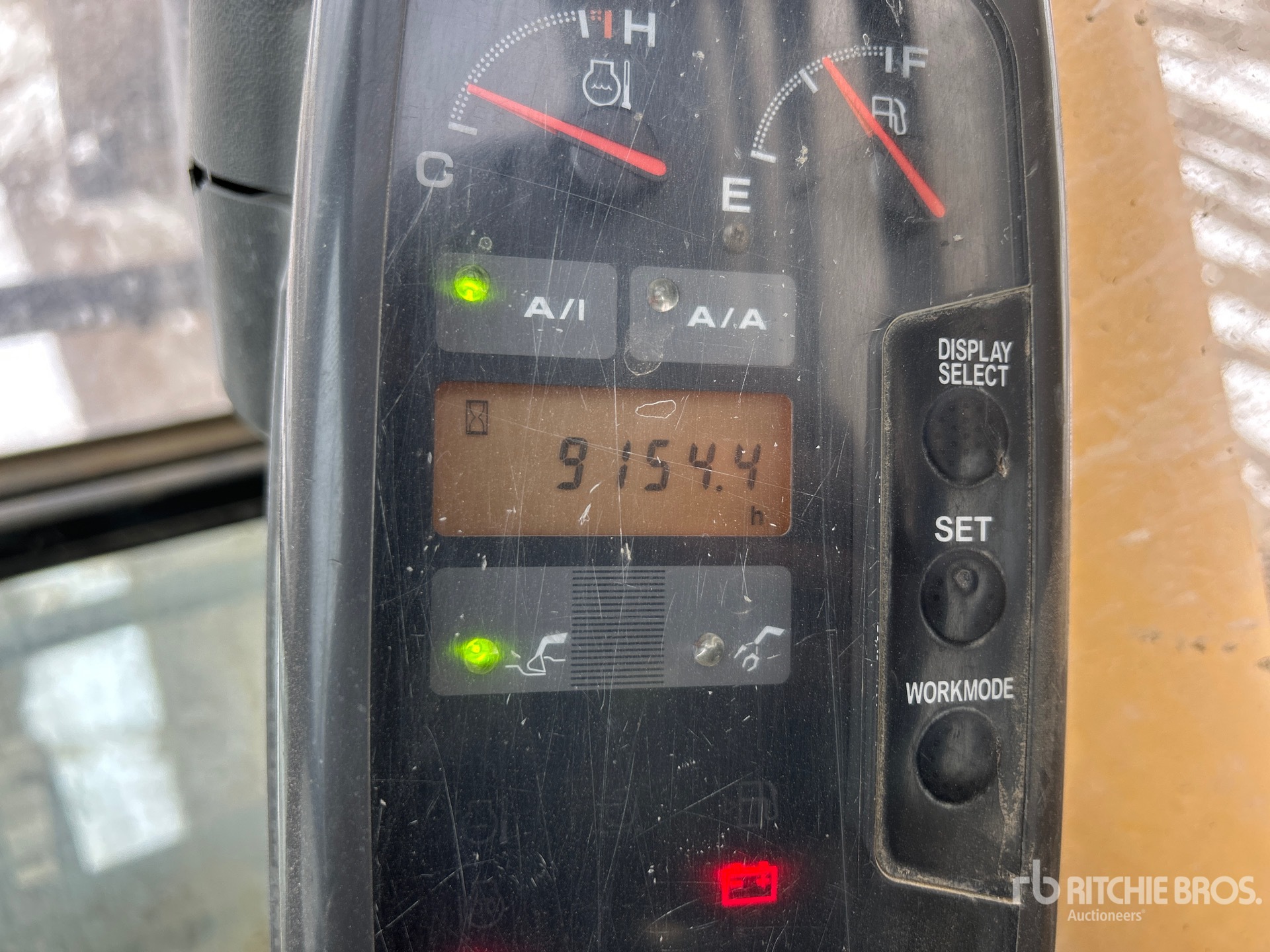 General Appearance with Hour Meter / Odometer