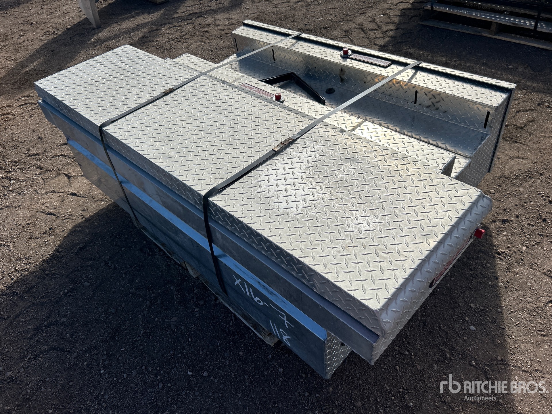 General Appearance with Image, coin avant gauche