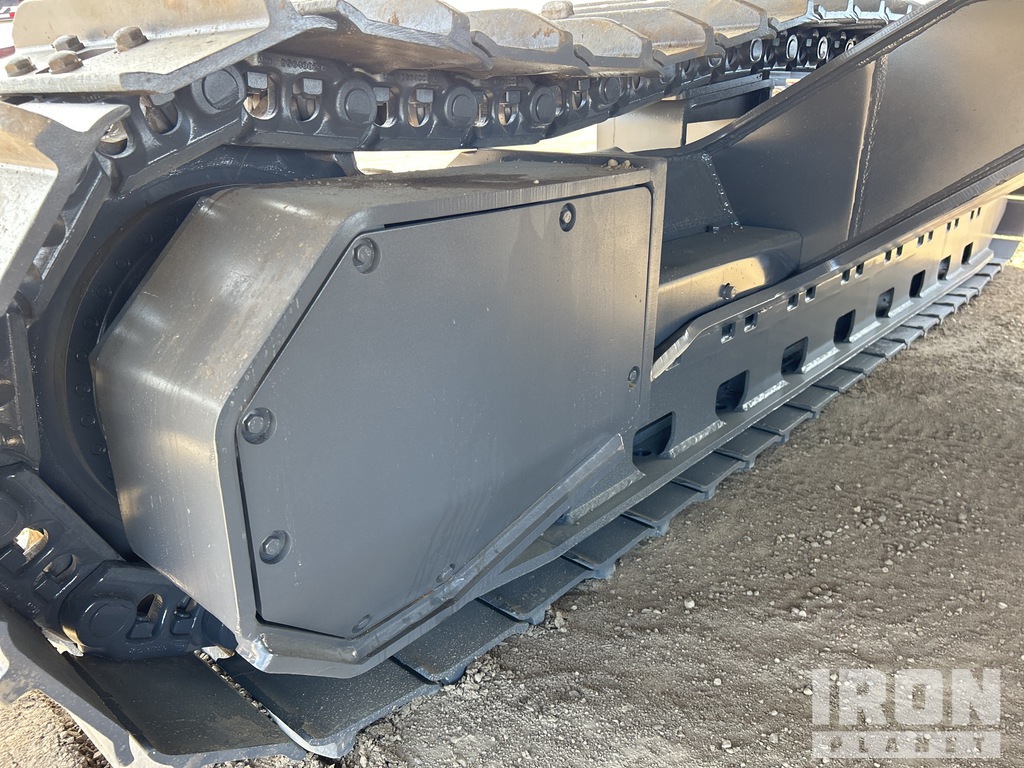 Drivetrain with Right Drive Motor