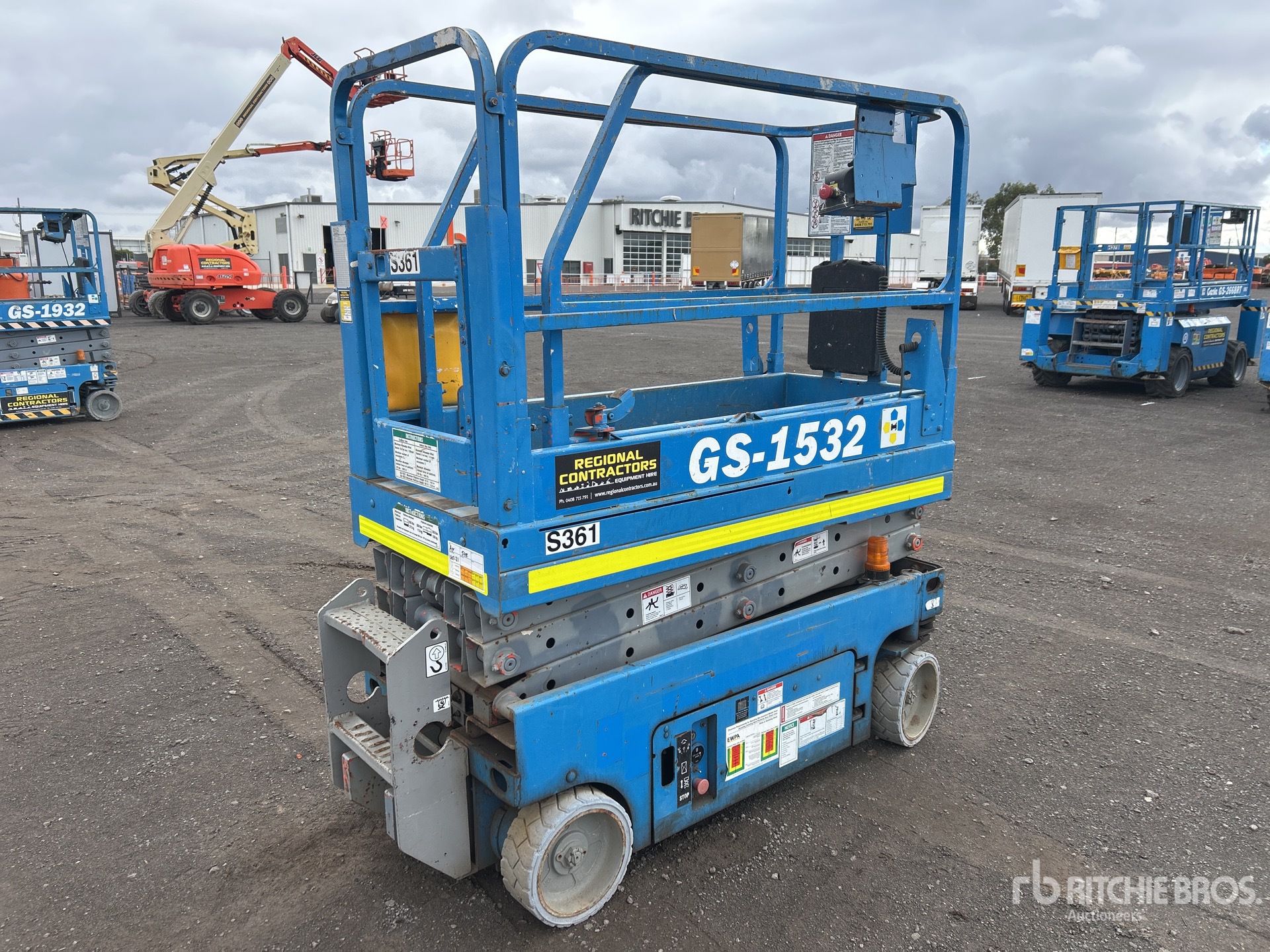 General Appearance with Imagen: esquina trasera derecha