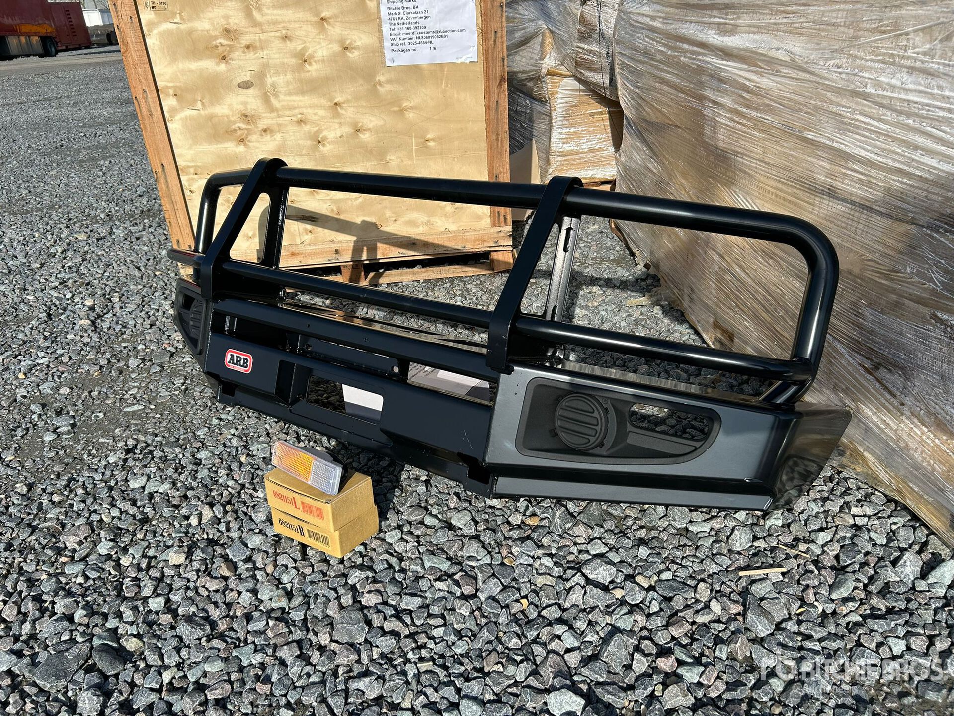 General Appearance with Picture, Left Front Corner