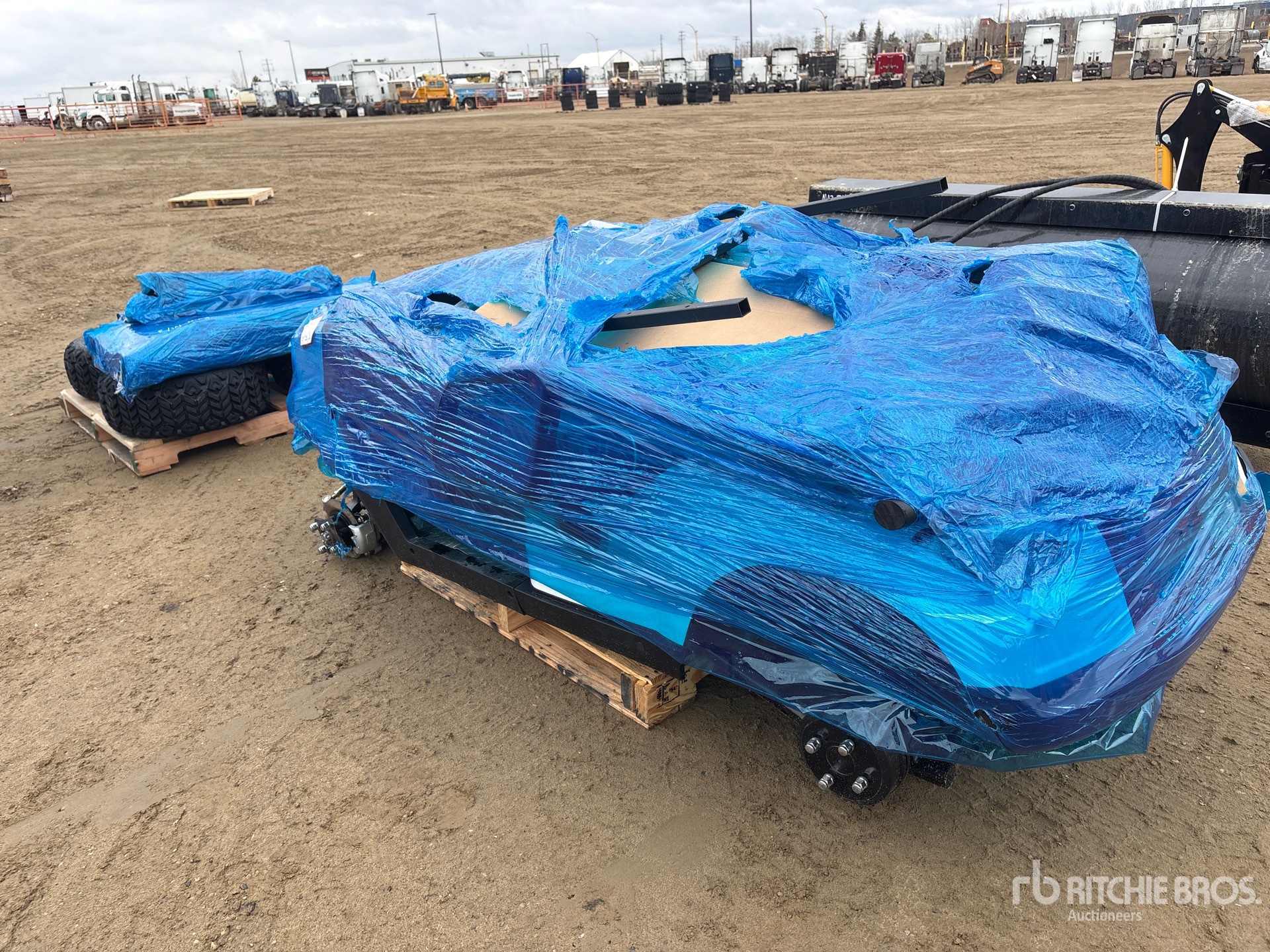 General Appearance with Picture, Left Rear Corner