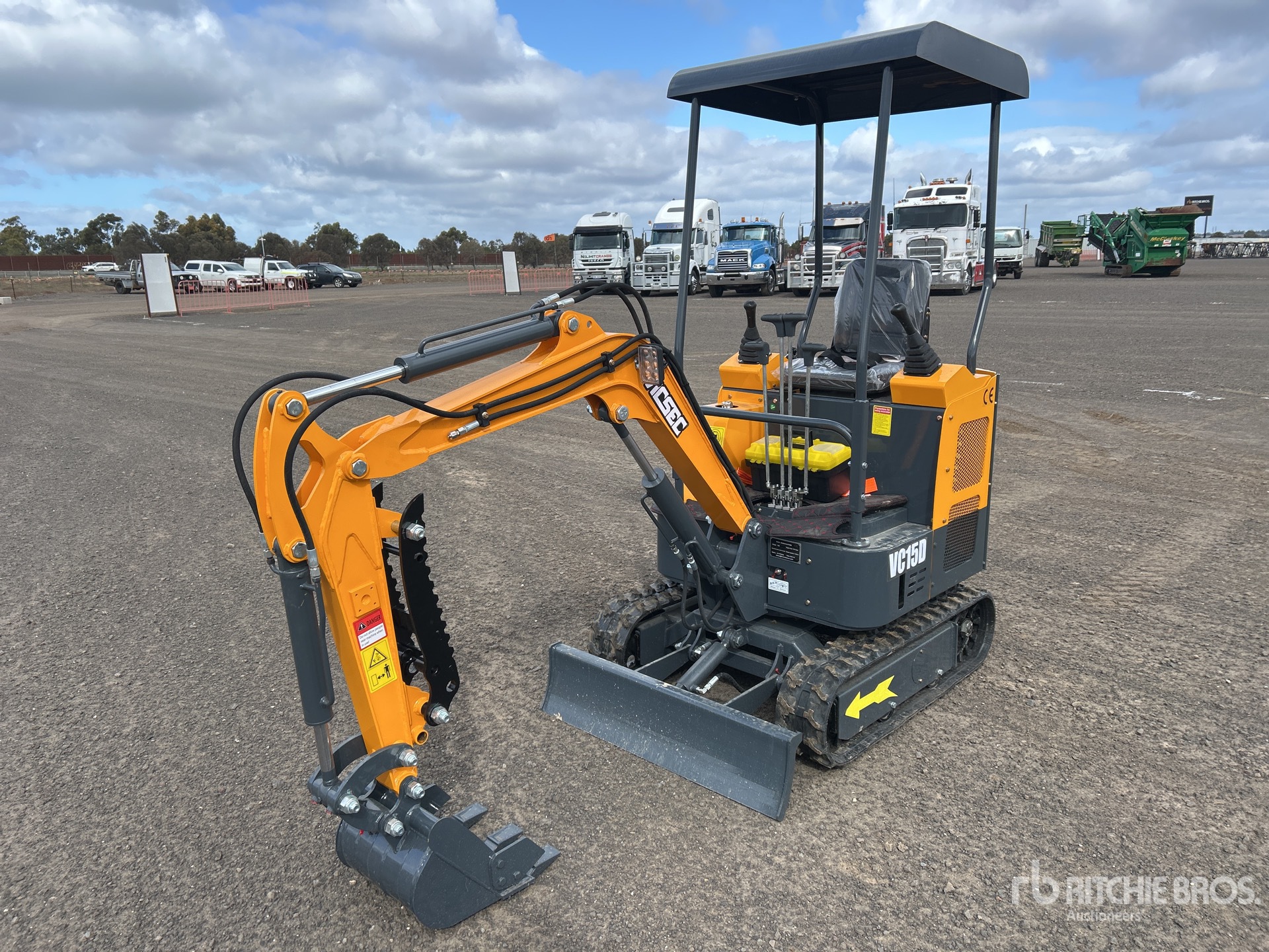 General Appearance with Picture, Left Front Corner