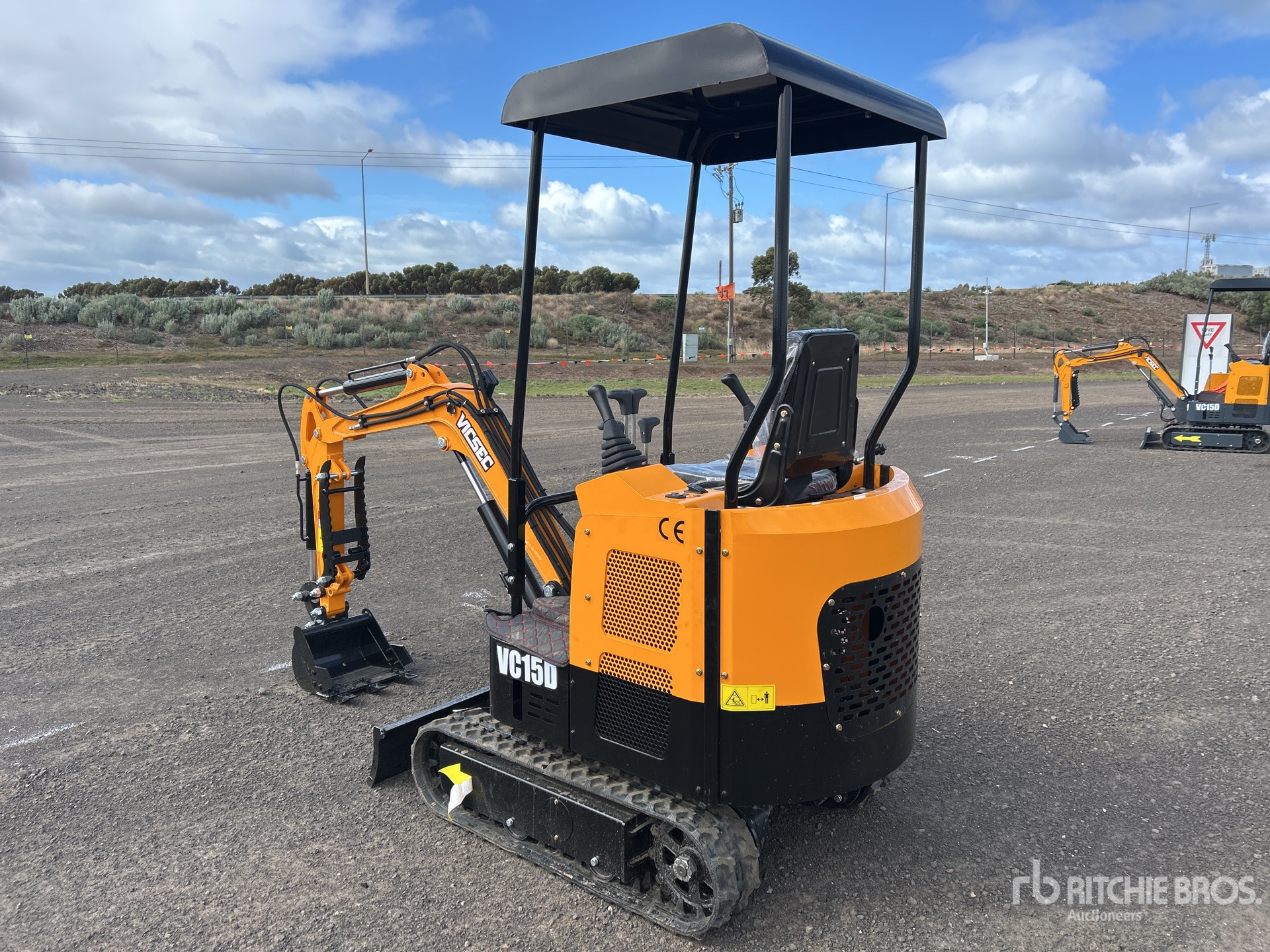 General Appearance with Picture, Left Rear Corner