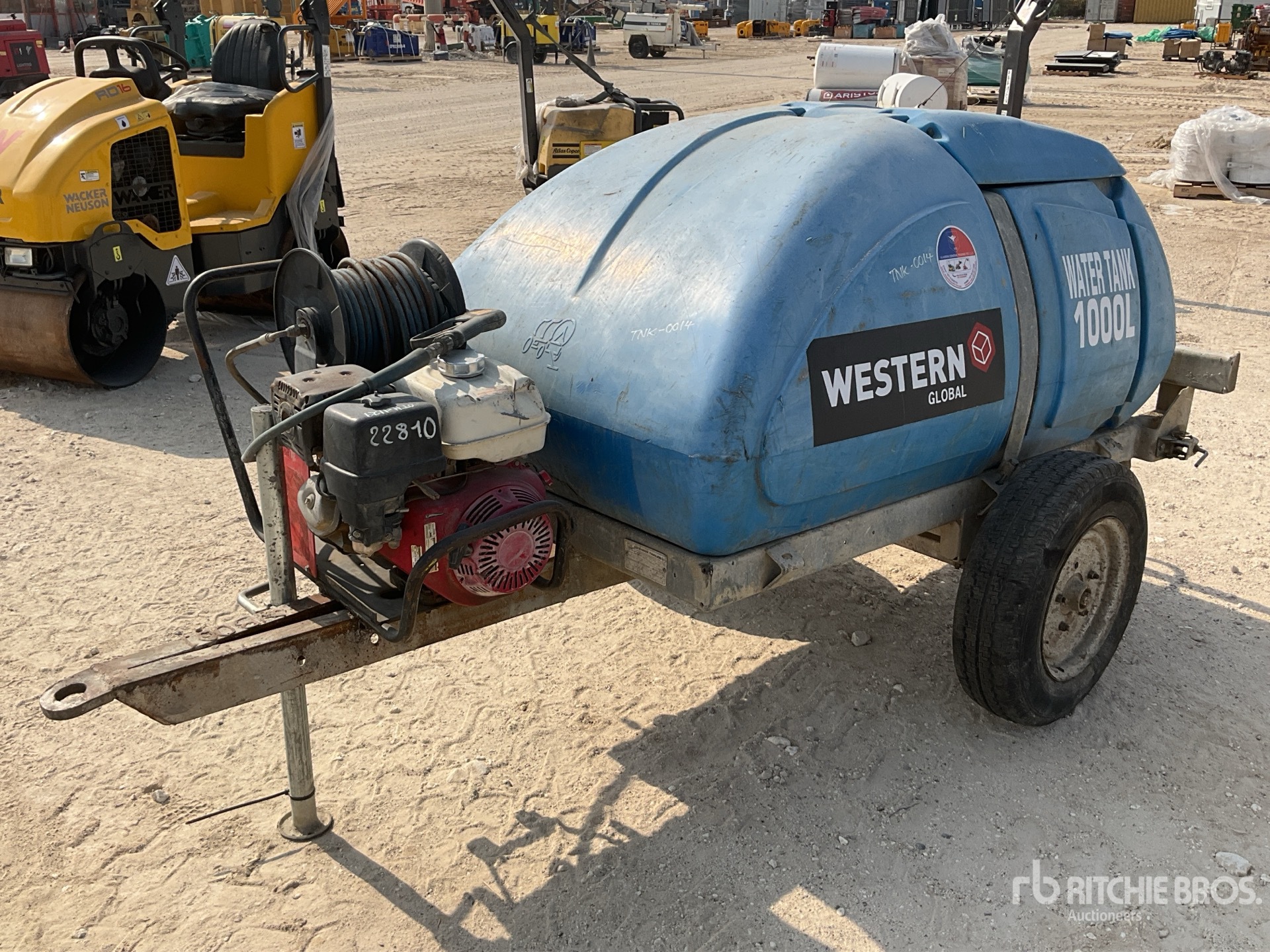 Aspect général with Image, coin avant gauche