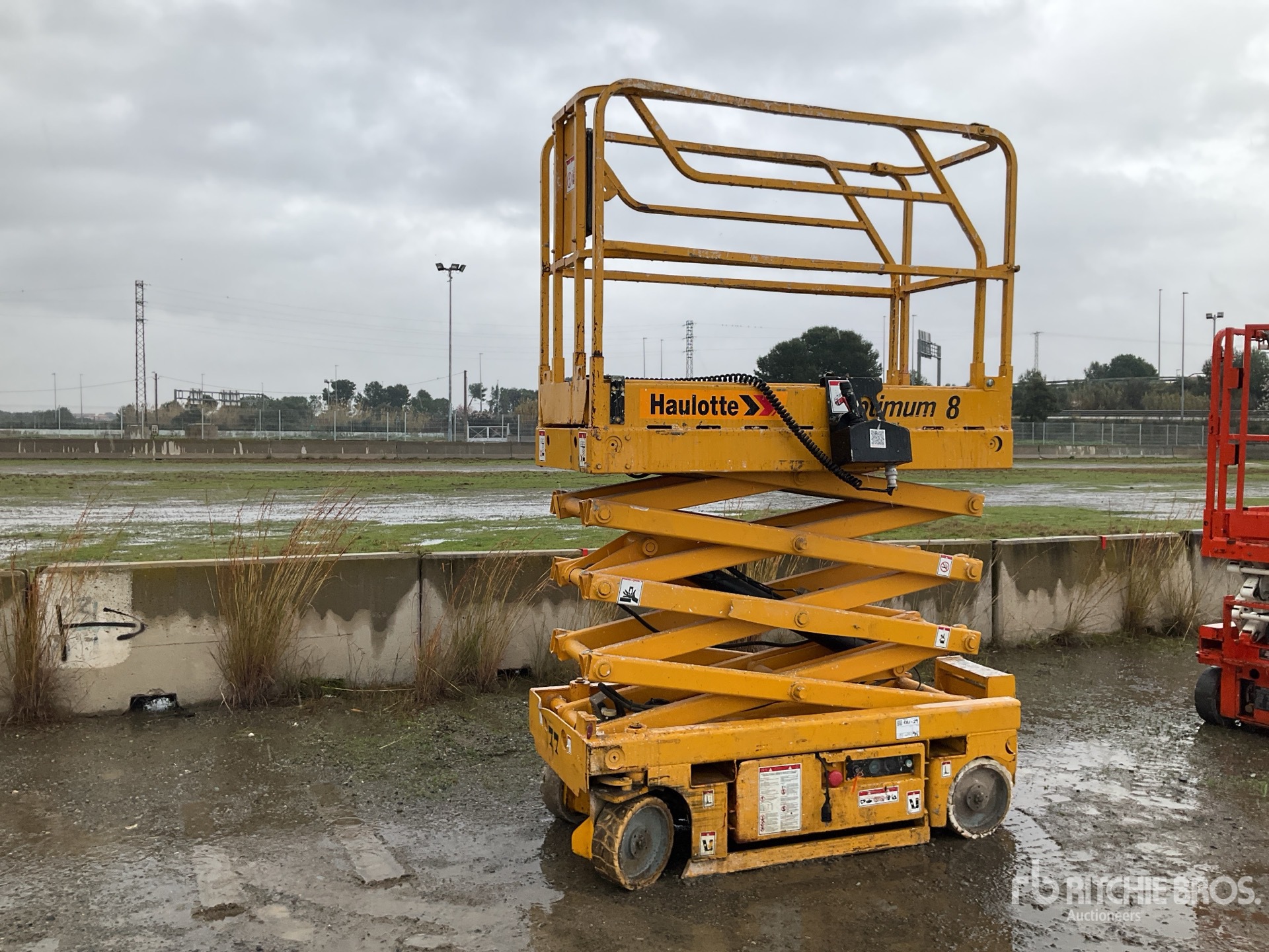 Photo of a 2005 Haulotte OPTIMUM 8