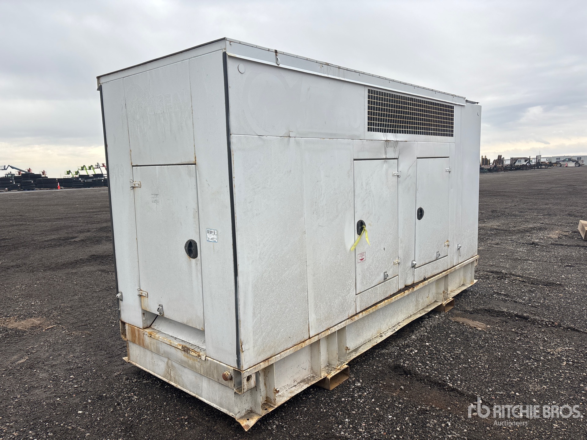 General Appearance with Bild, Ecke vorne links