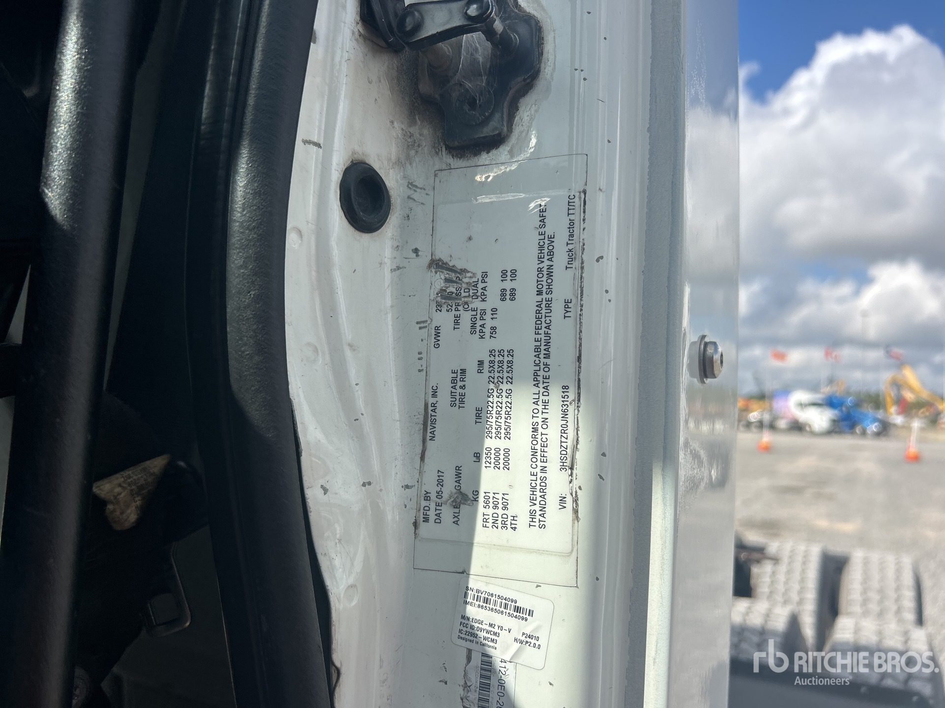 General Appearance with Seriennummer / FIN