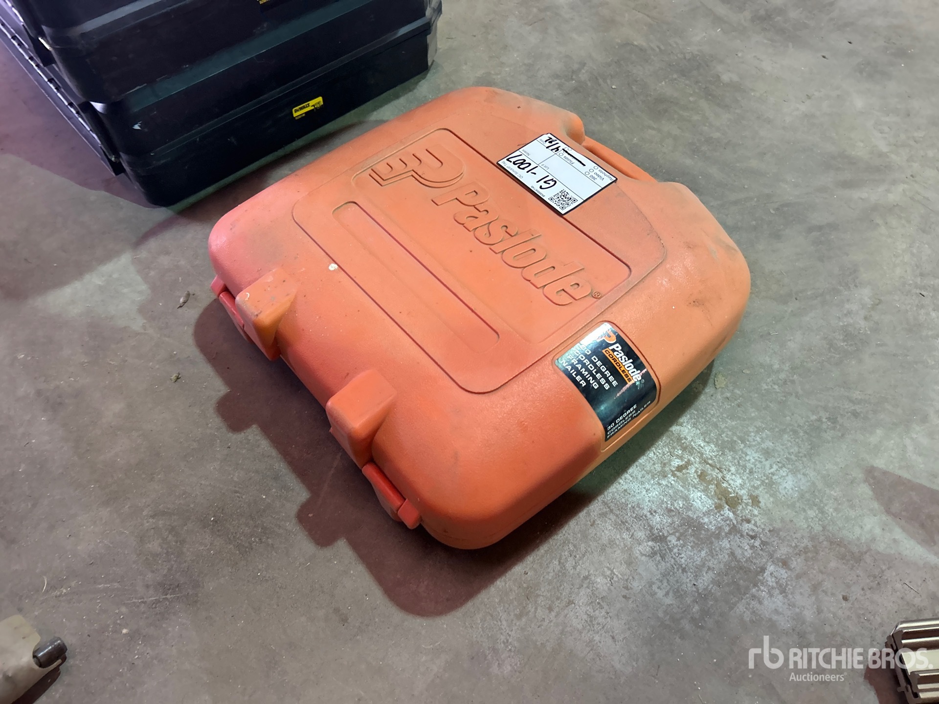 General Appearance with Imagen: esquina trasera derecha