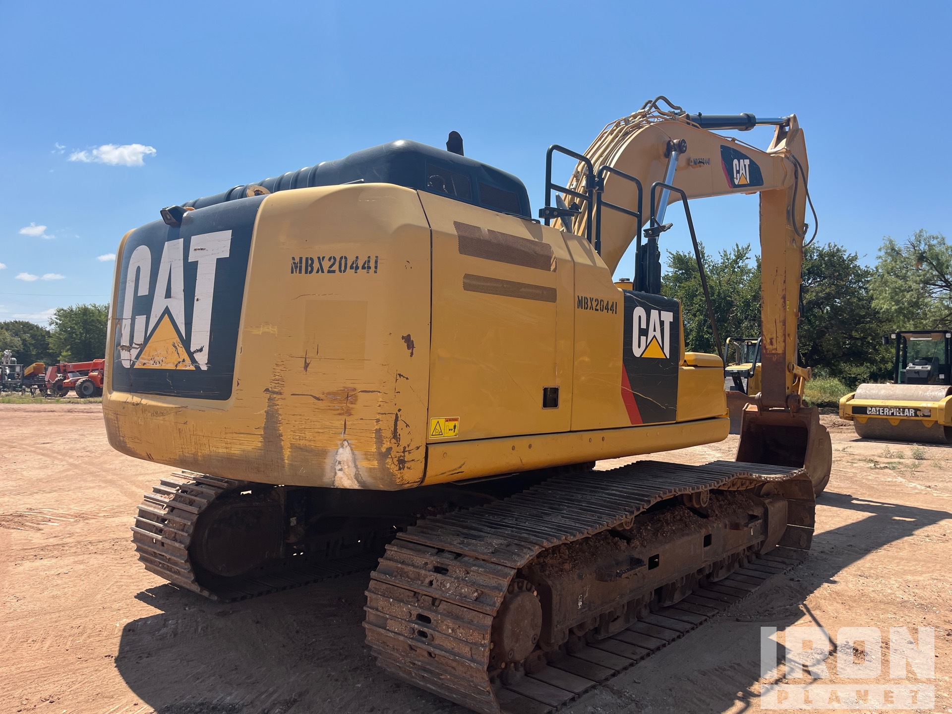 2018 Caterpillar 330F L