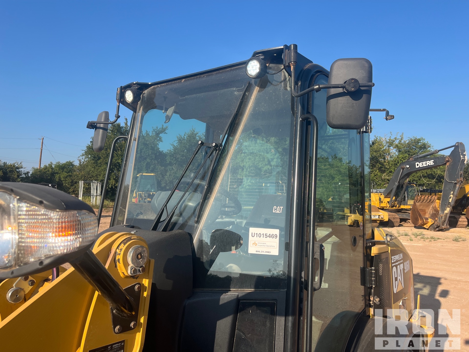 2019 Caterpillar 906M