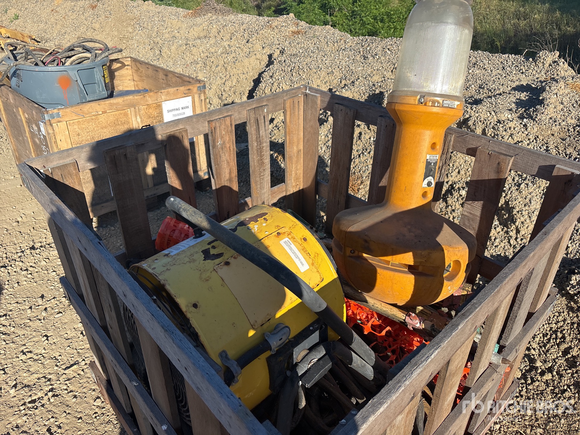 General Appearance with Imagen: esquina trasera izquierda