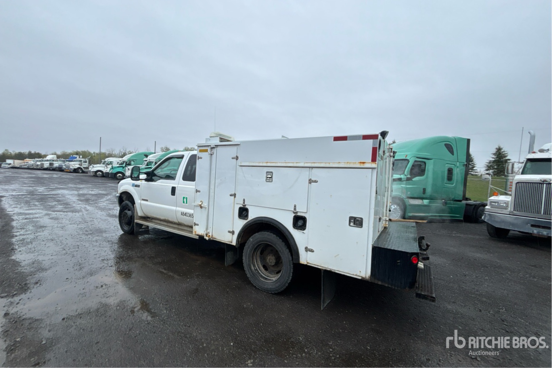 General Appearance with Picture, Left Rear Corner