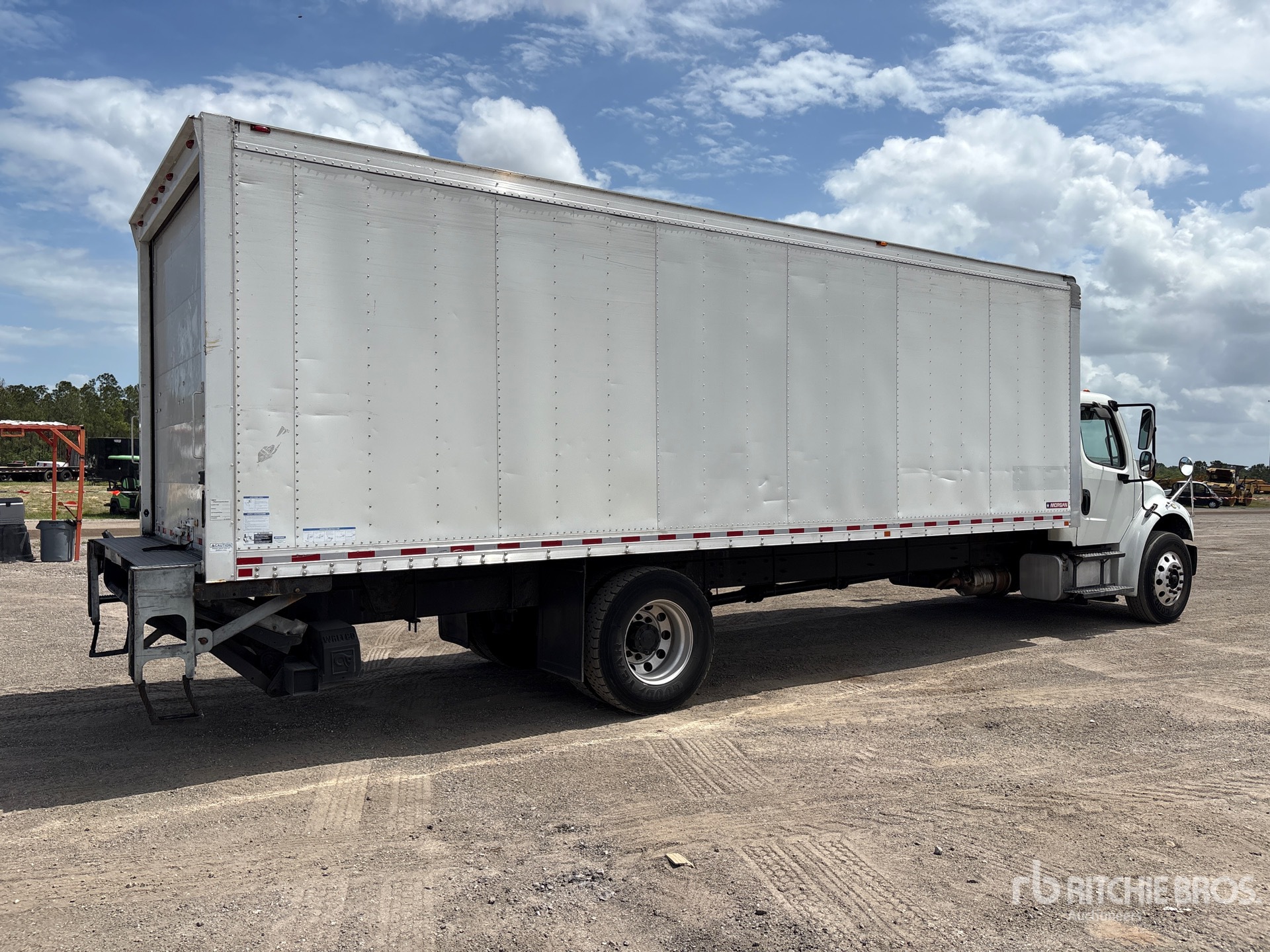 General Appearance with Image, coin arrière droit