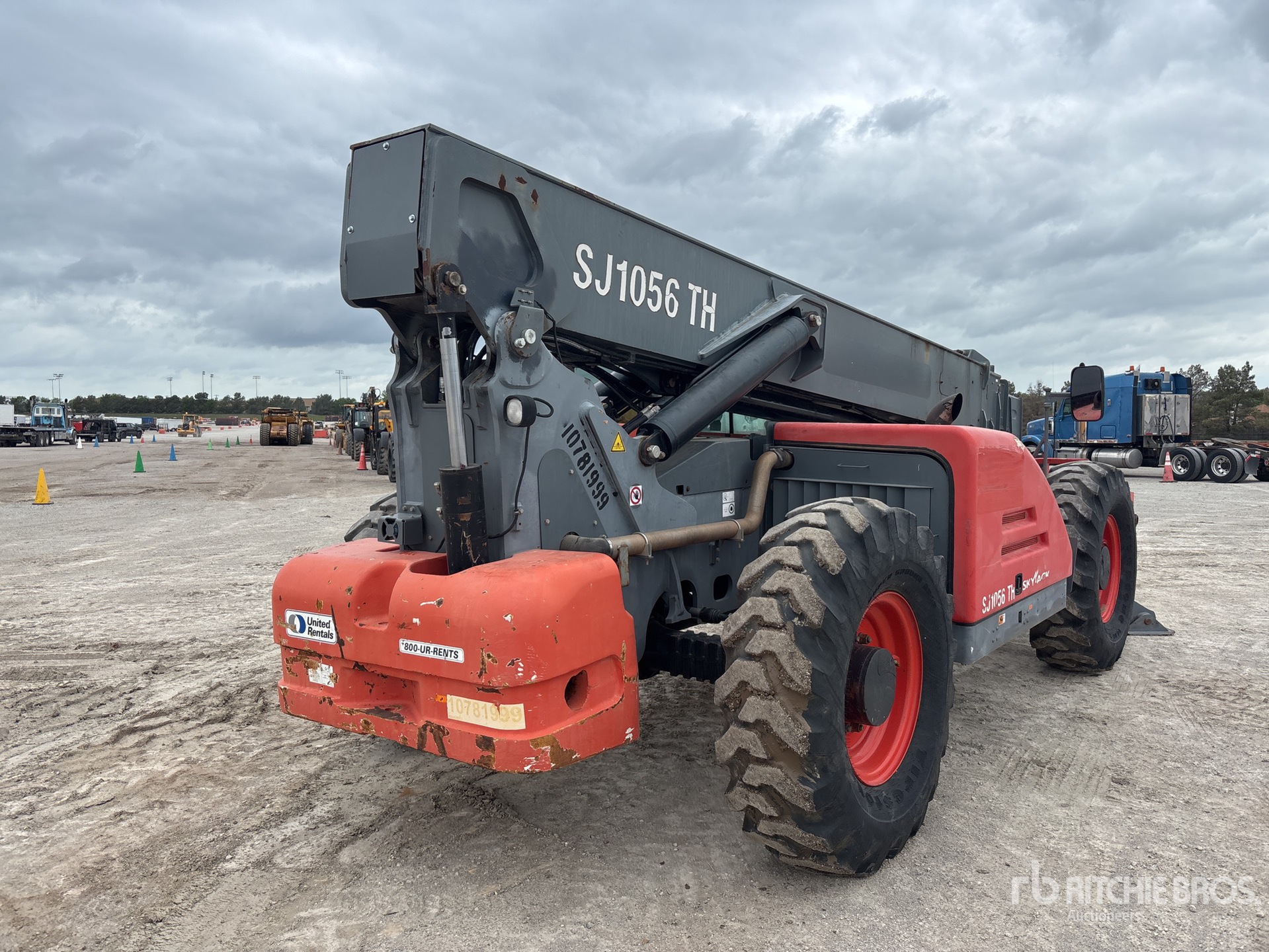 General Appearance with Image, coin arrière droit