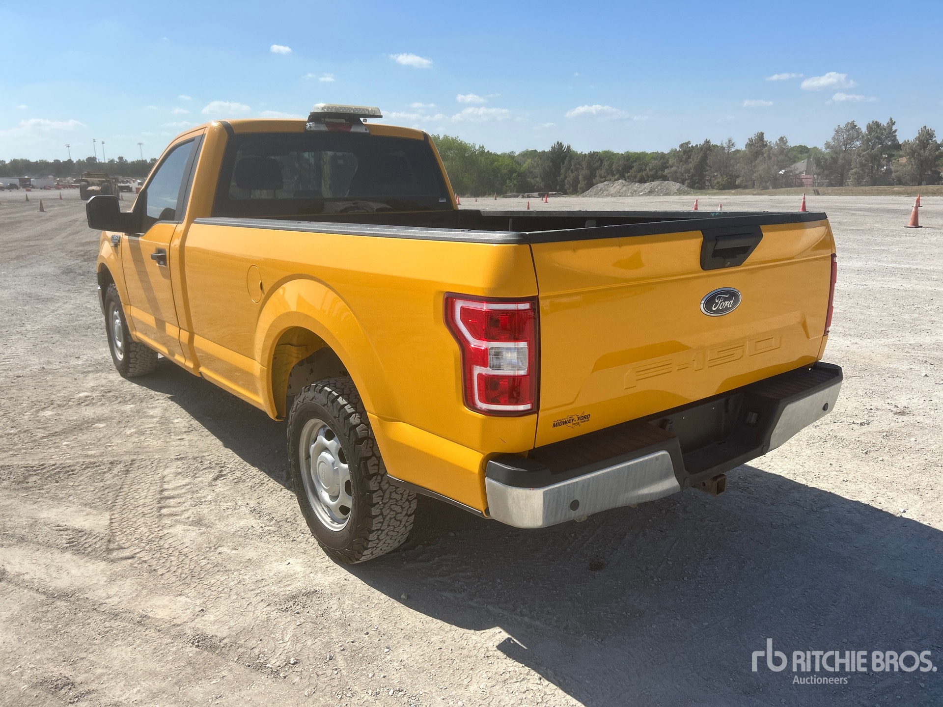 General Appearance with Picture, Left Rear Corner