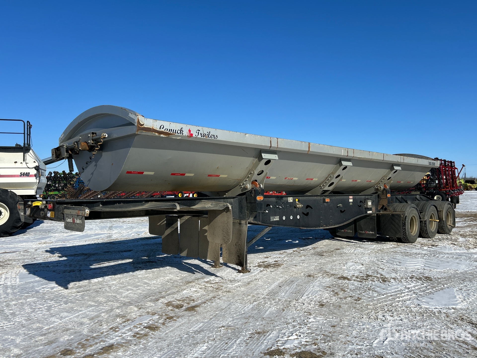 General Appearance with Foto, angolo anteriore sinistro