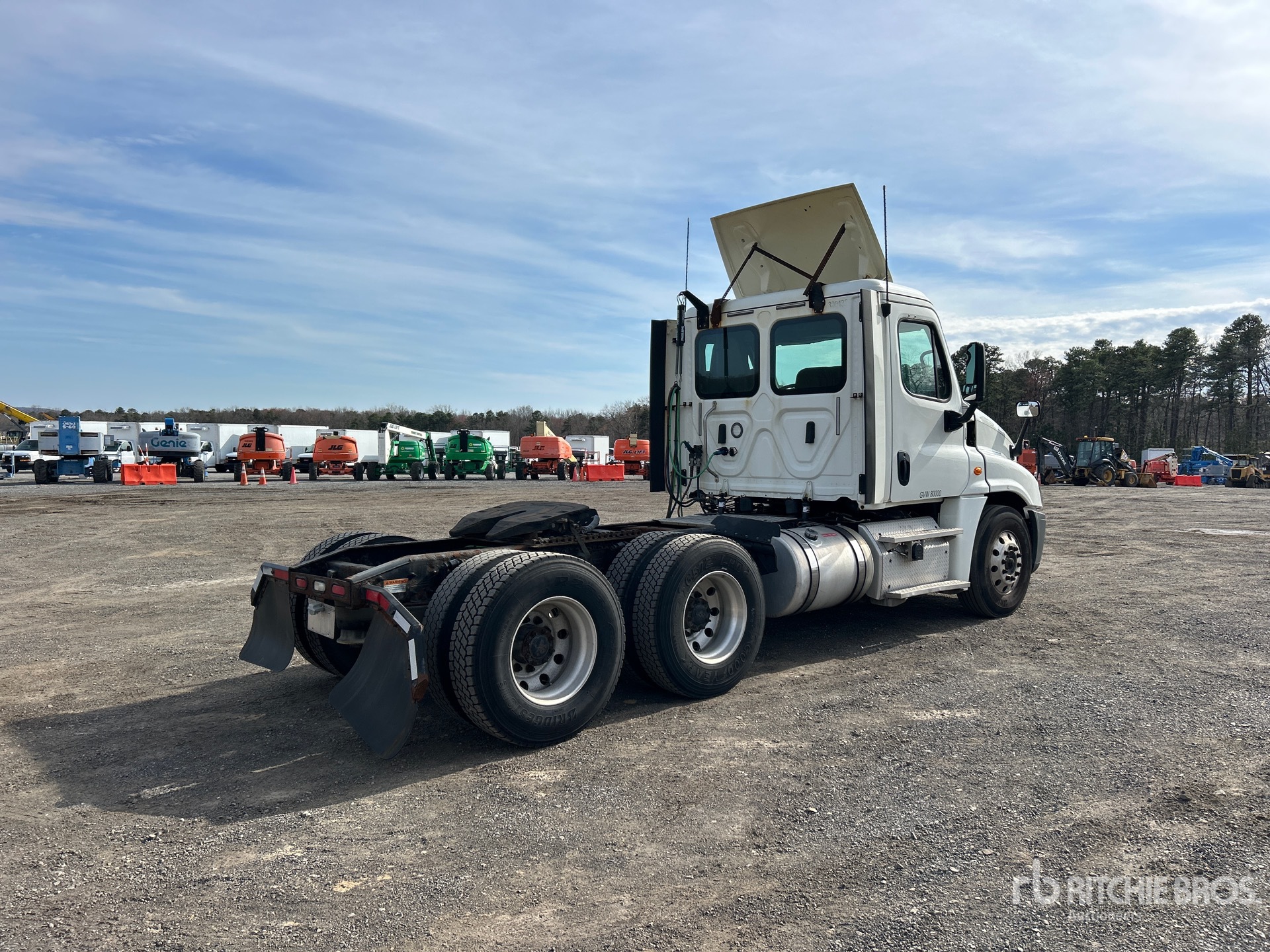 General Appearance with Foto, angolo anteriore sinistro