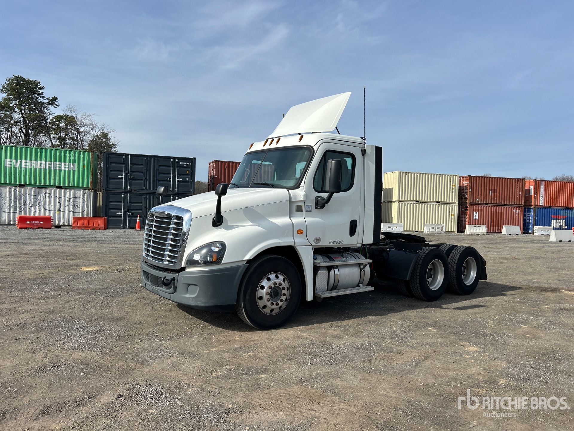 General Appearance with Foto, angolo anteriore sinistro