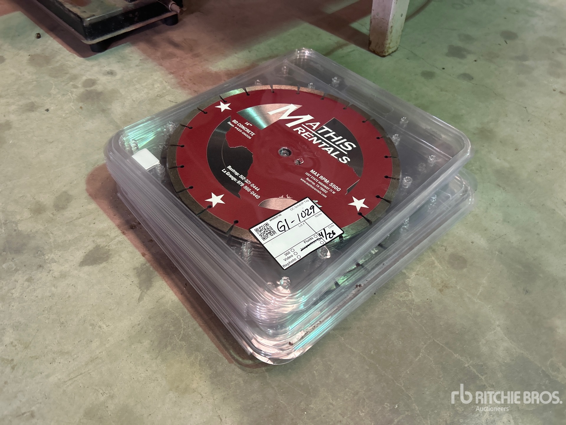 General Appearance with Foto, angolo anteriore sinistro