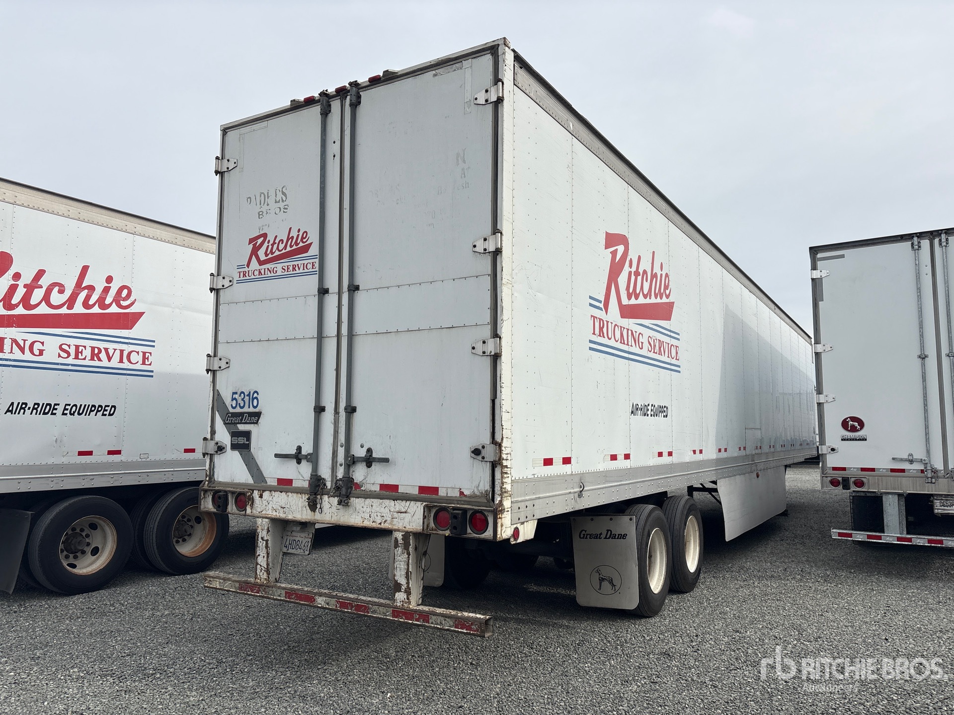 General Appearance with Picture, Right Rear Corner