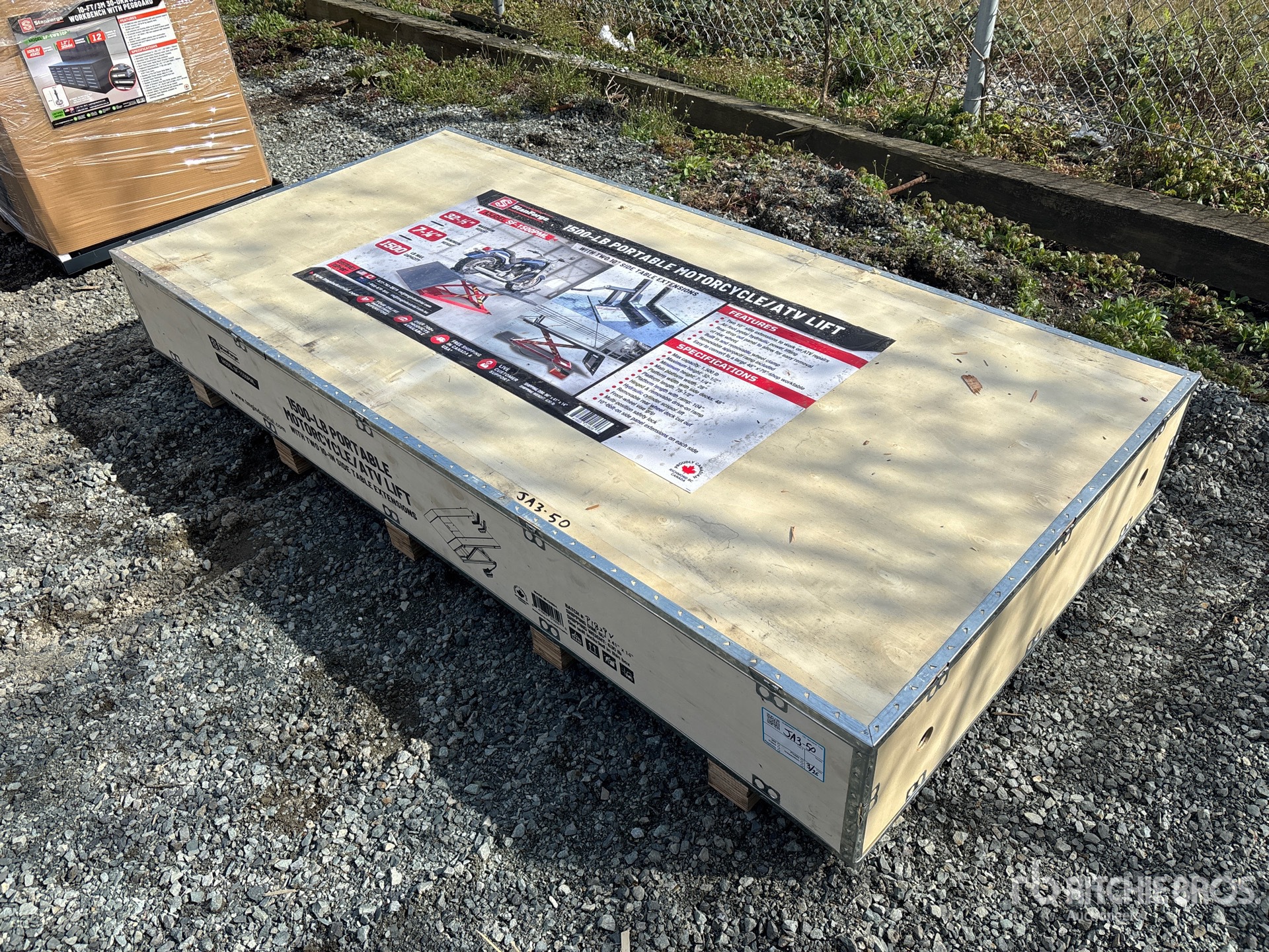 General Appearance with Picture, Left Front Corner