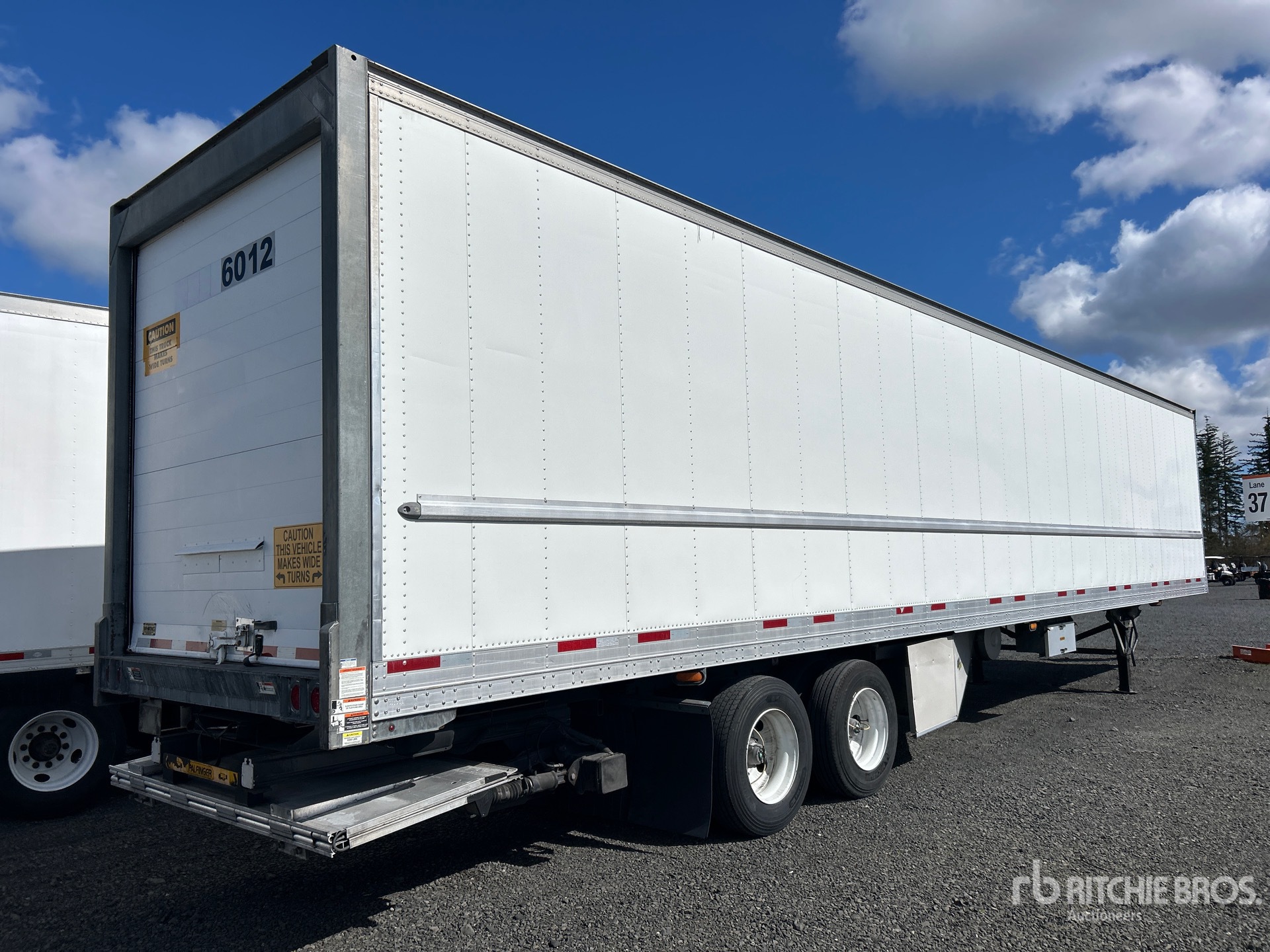 General Appearance with Image, coin arrière droit