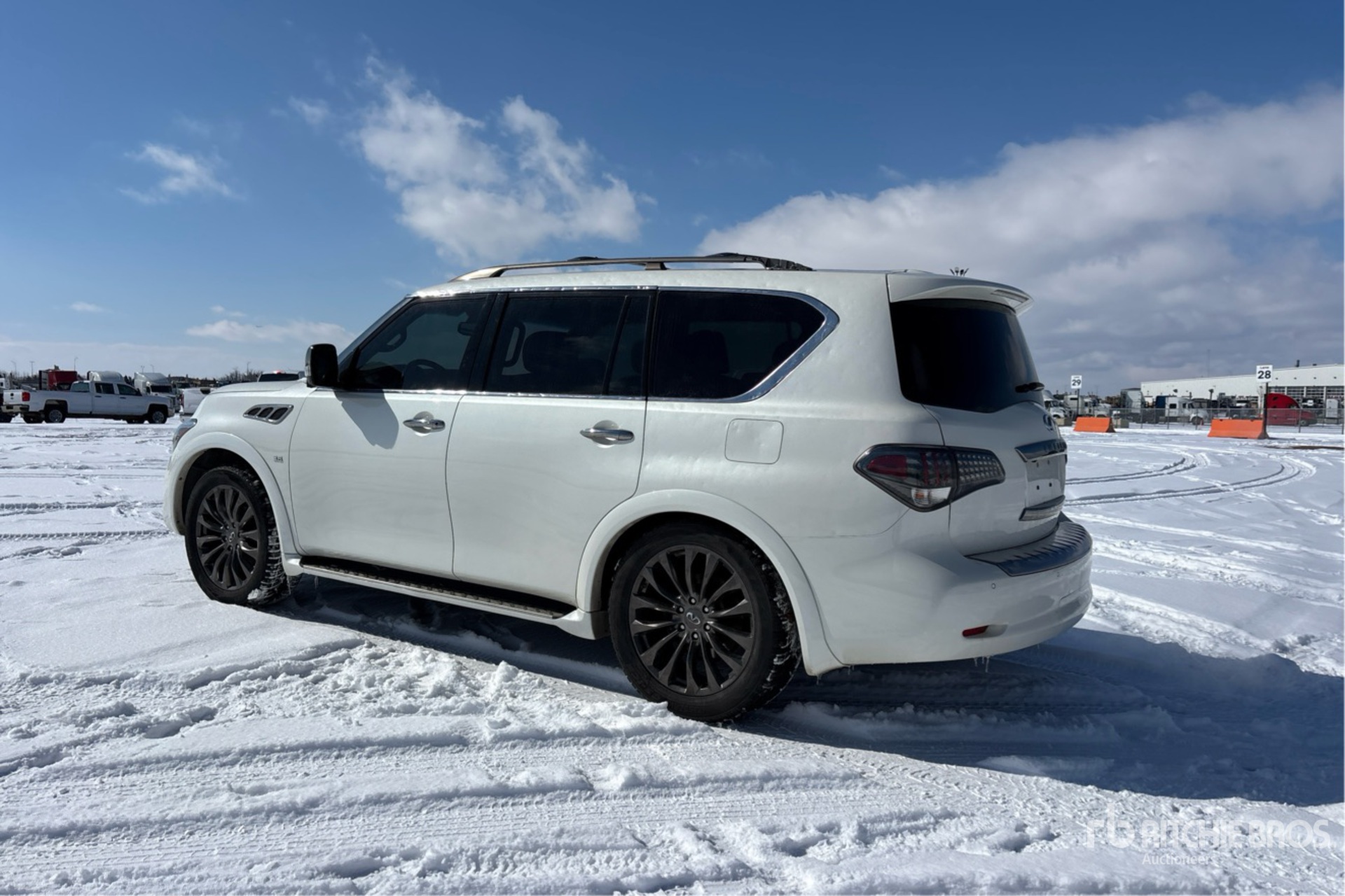 General Appearance with Bild, Ecke hinten links