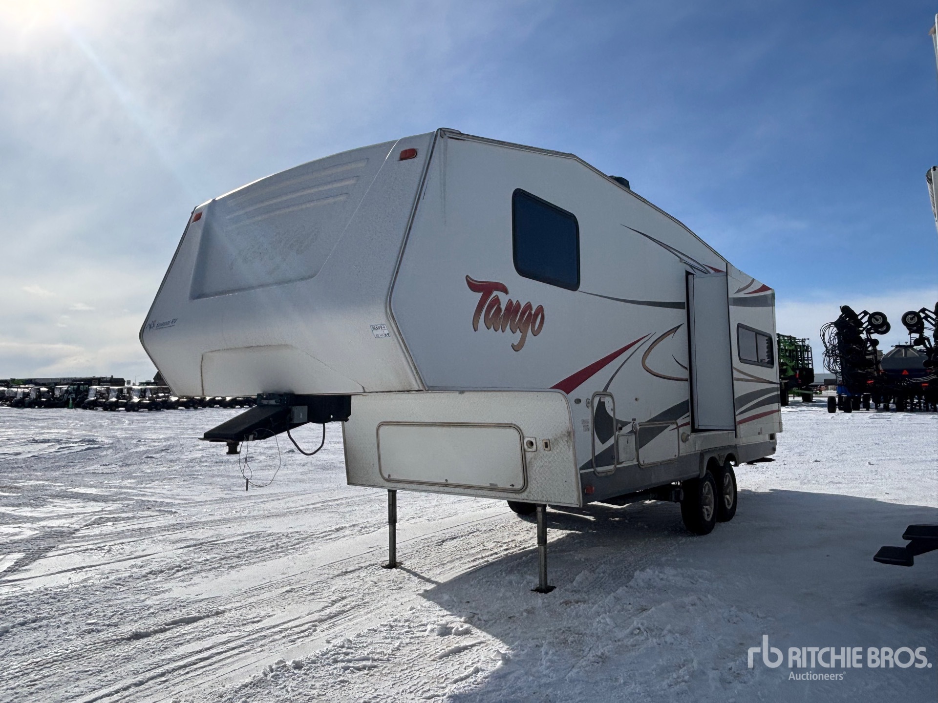 General Appearance with Picture, Left Front Corner