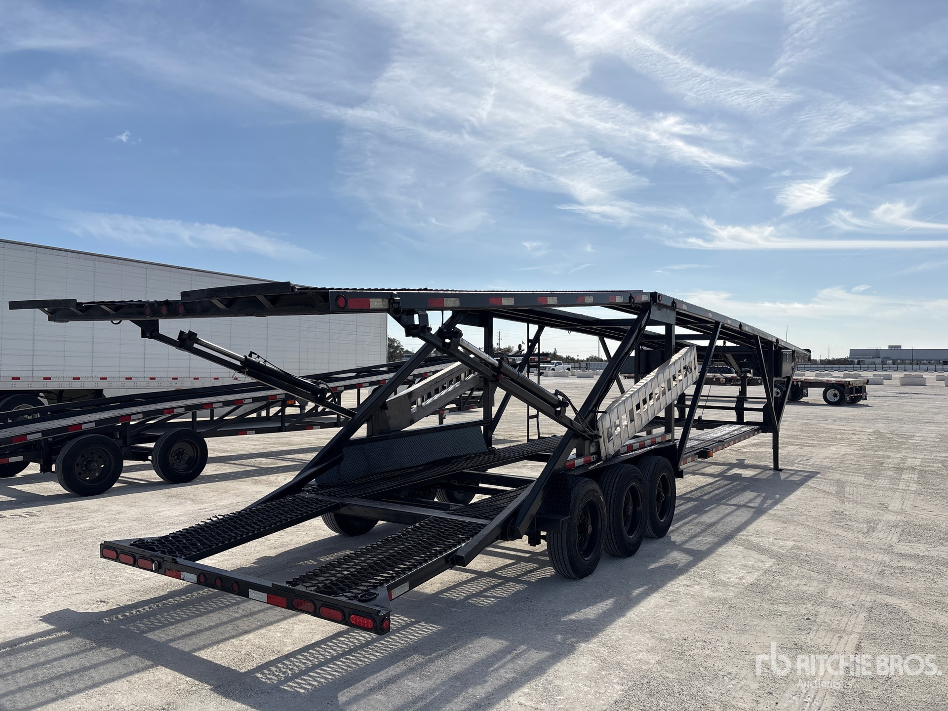 General Appearance with Imagen: esquina trasera derecha