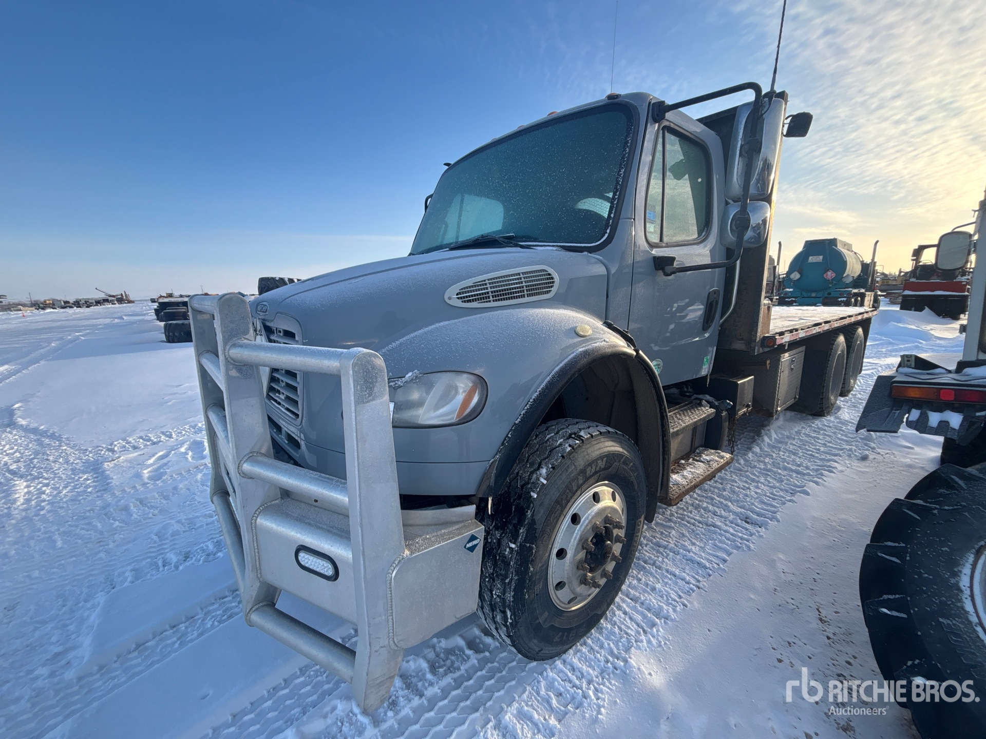 General Appearance with Imagen: esquina delantera izquierda