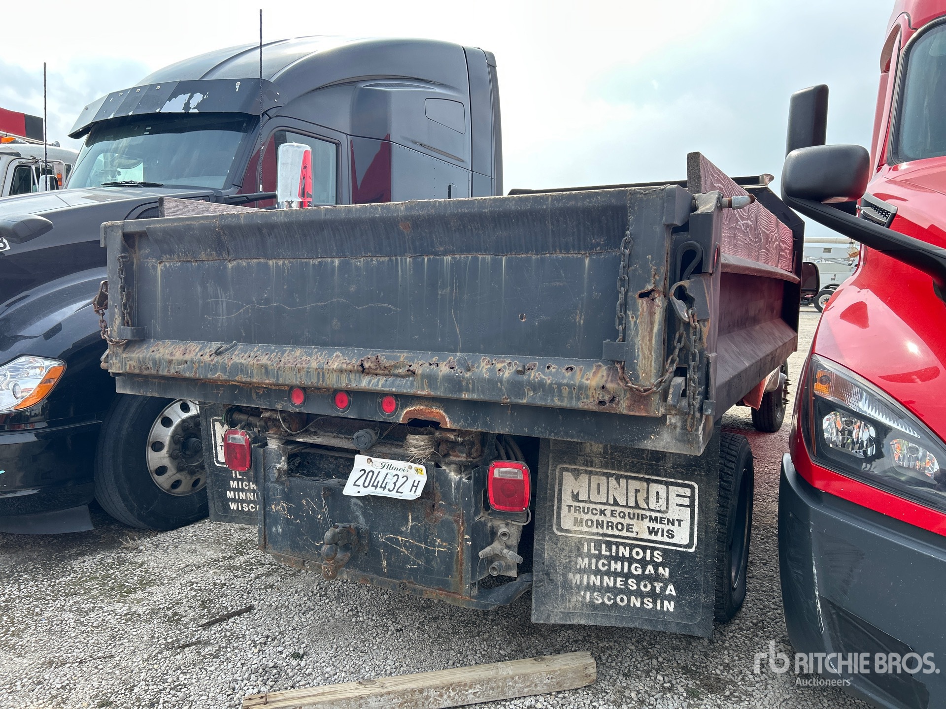 General Appearance with Foto, angolo anteriore sinistro