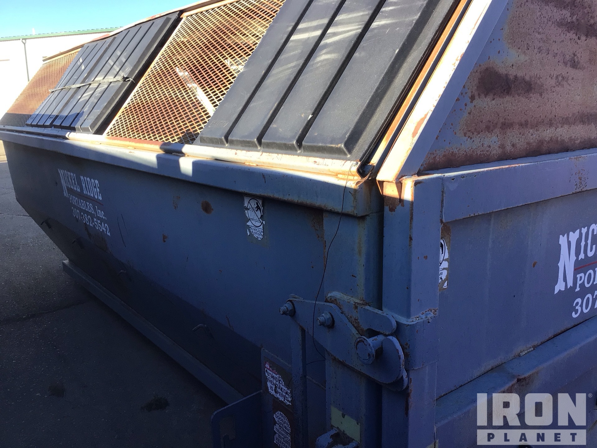 General Appearance with Imagen: esquina trasera izquierda