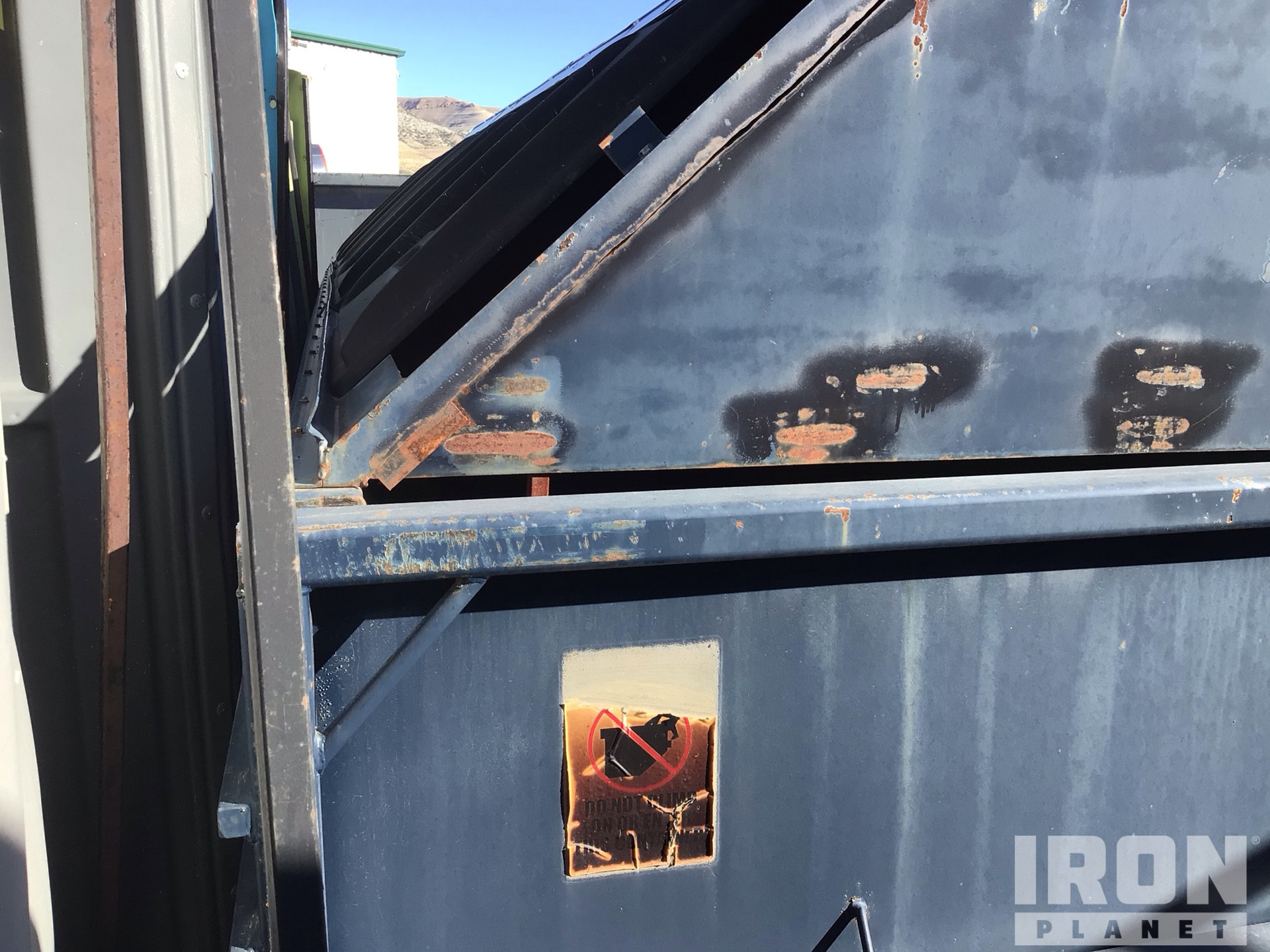 General Appearance with Imagen: esquina trasera izquierda